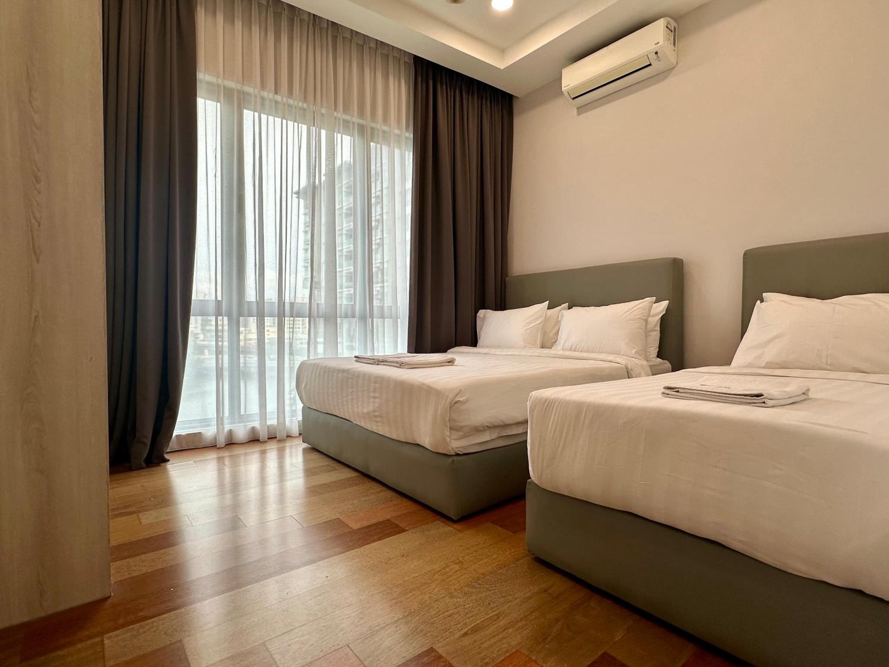 Utopian Residence IMAGO Mall KK view 4