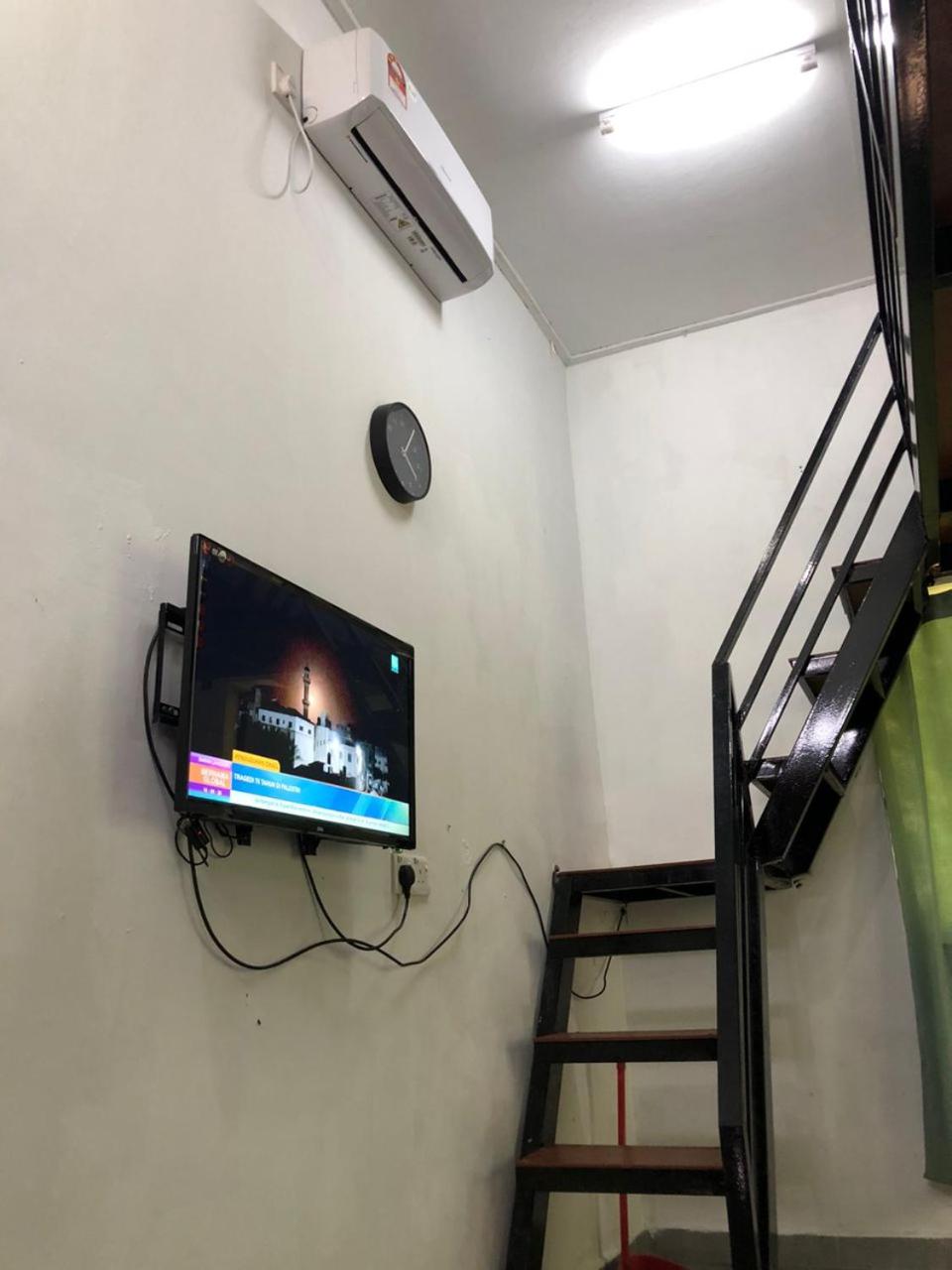 Tiny House Idaman K T dengan Aircond dan Privasi Penuh 1 Bilik Air