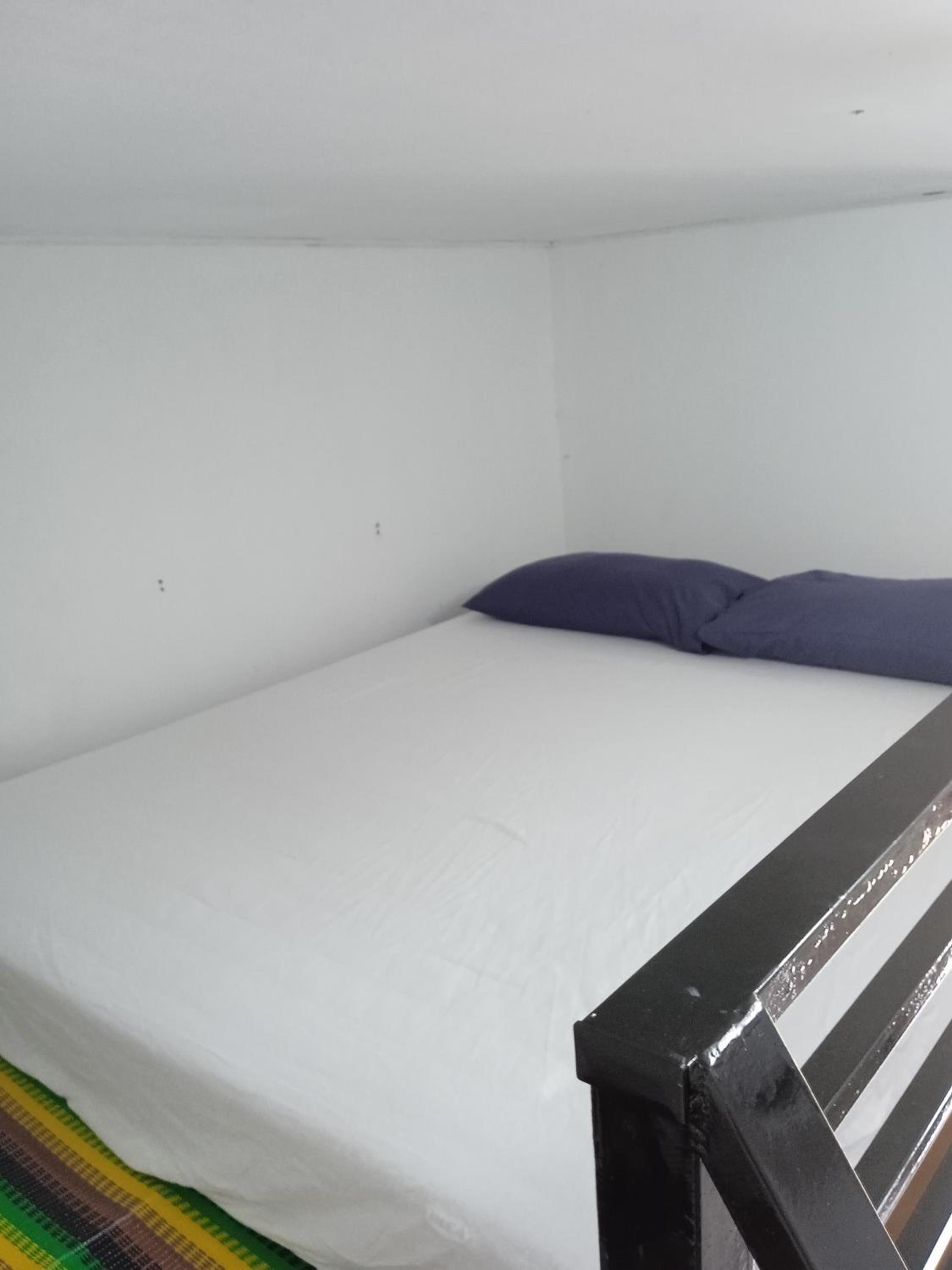 Tiny House Idaman K T dengan Aircond dan Privasi Penuh 1 Bilik Air