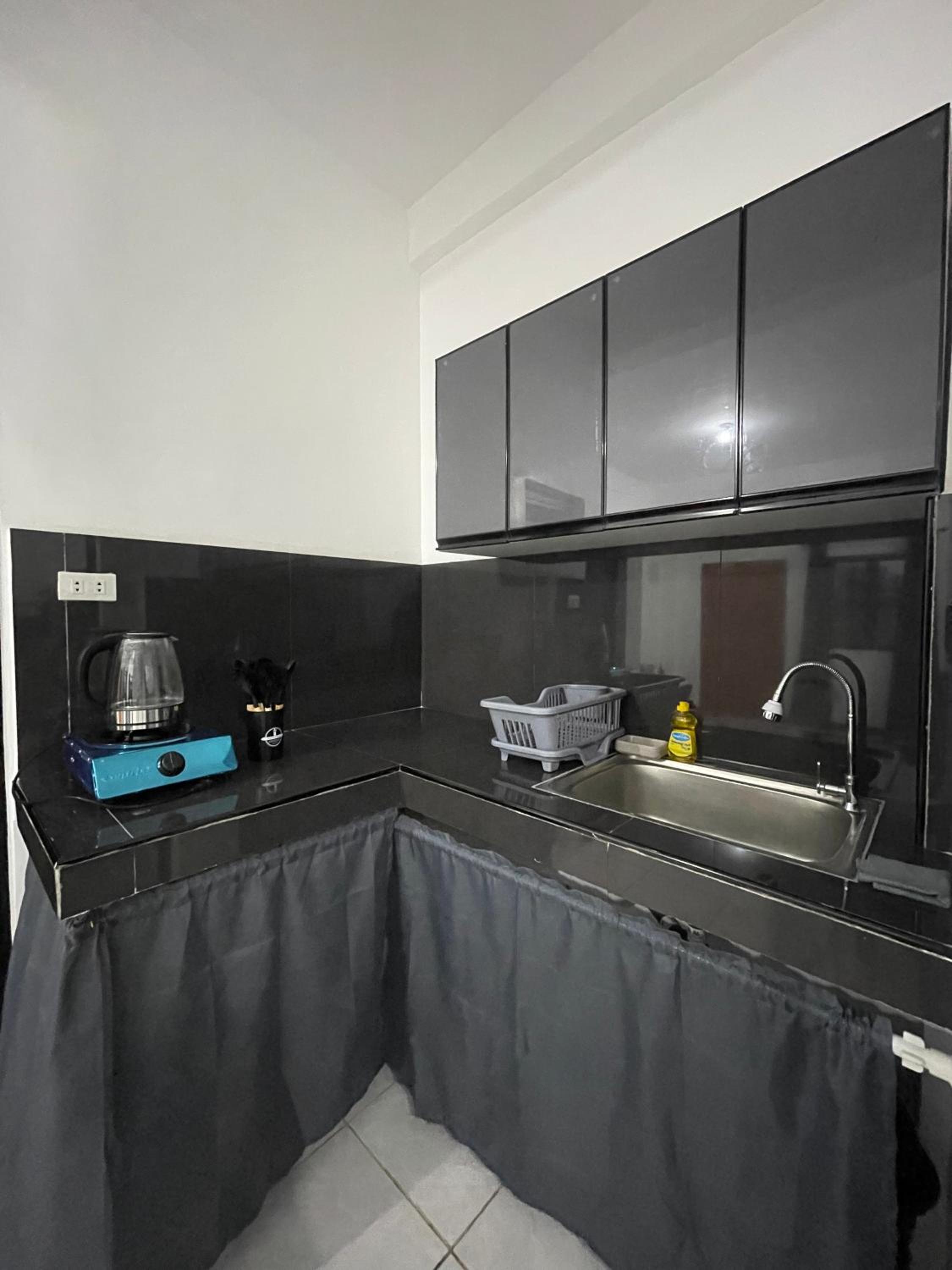 Calapan Mindoro Transient APT B view 5