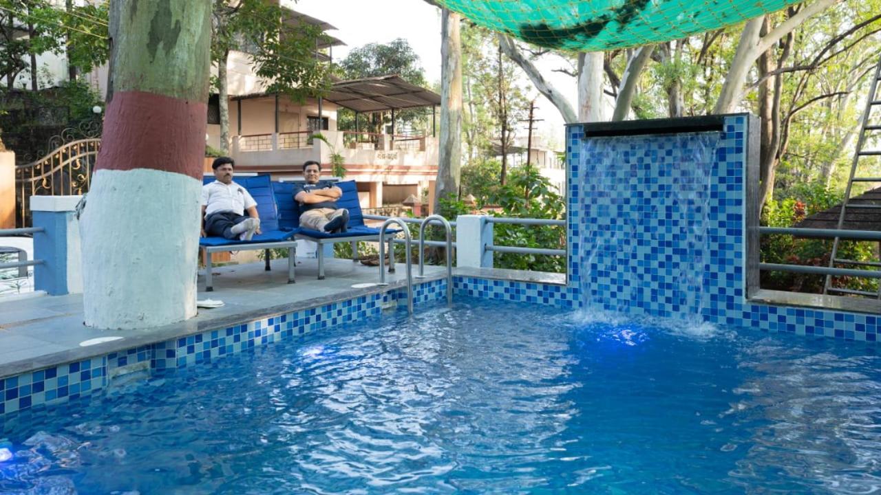 Photo 6