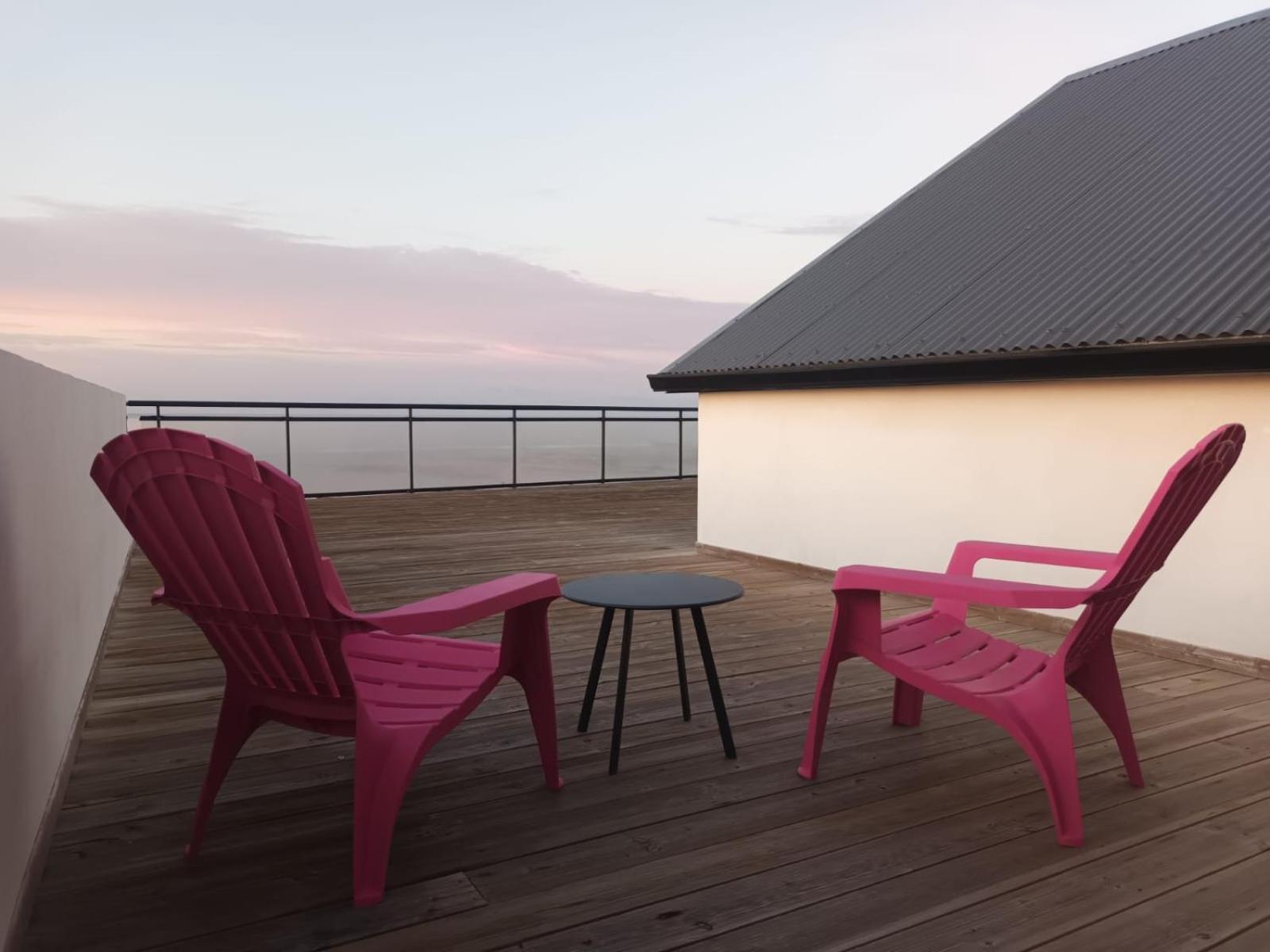 Studio "Requin" - Plage de Saint-Pierre view 4