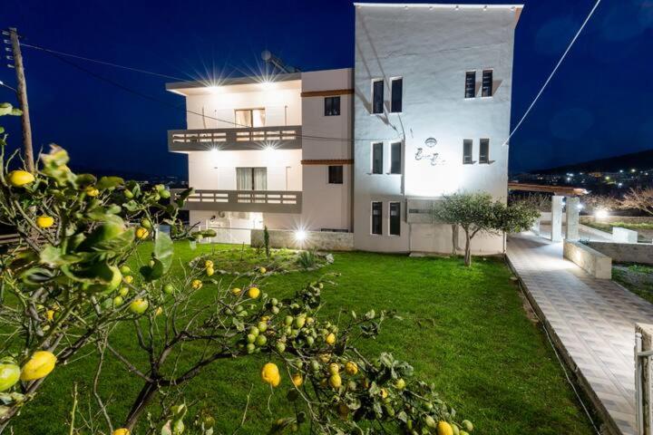 Hotel EvaEle Luxury Apartments - Image 1