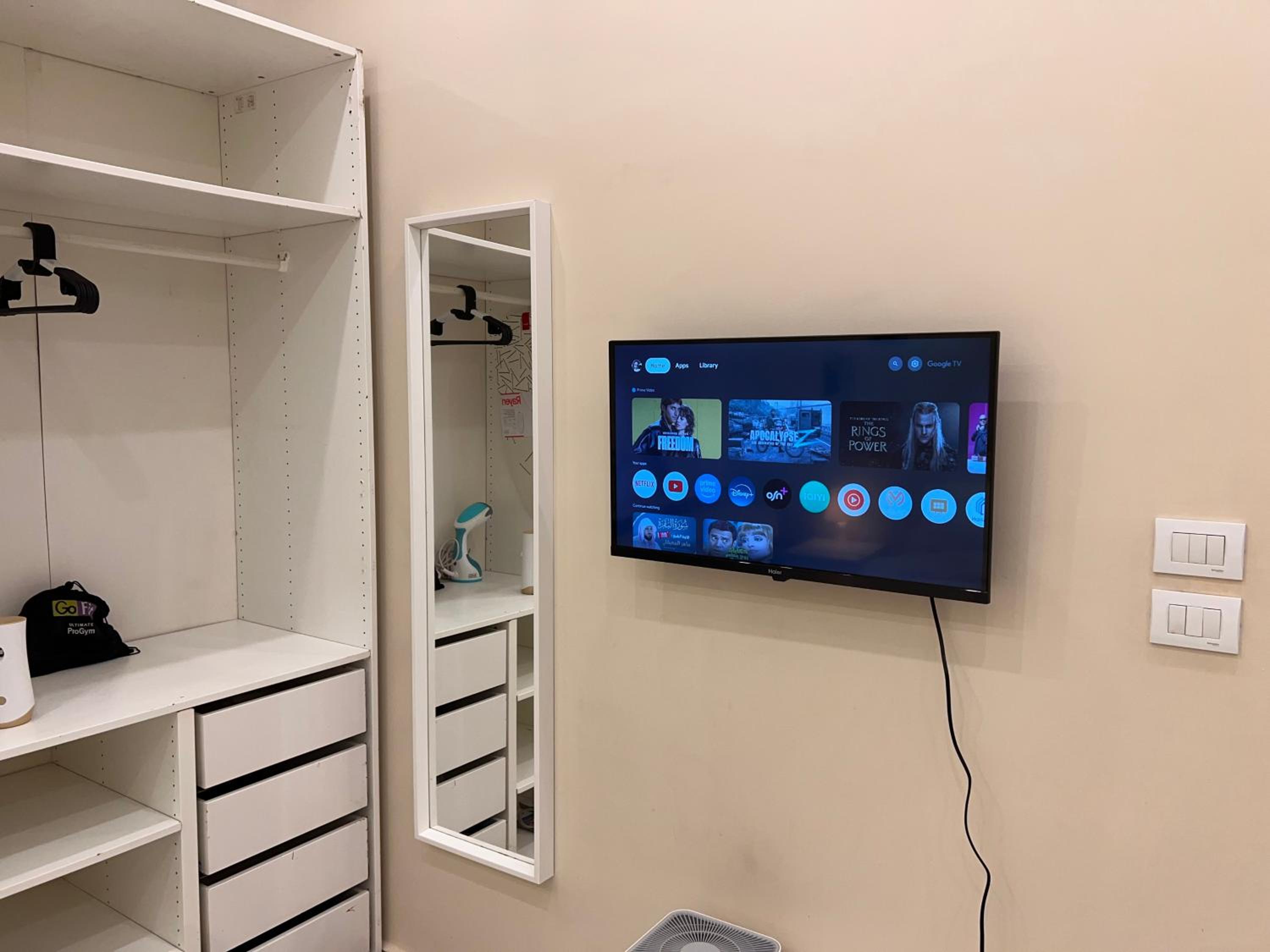 Private cozy studio