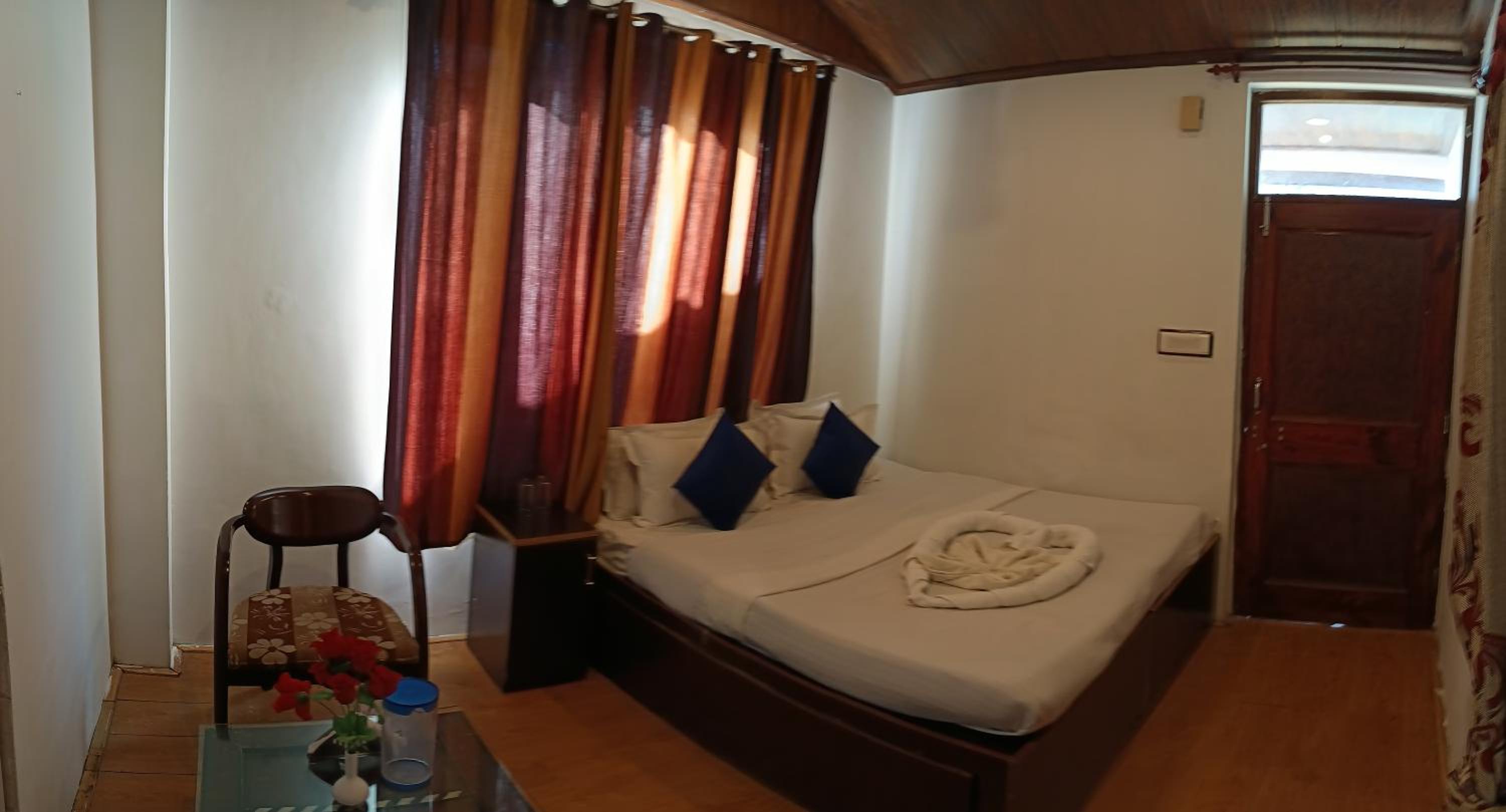 Photo 6