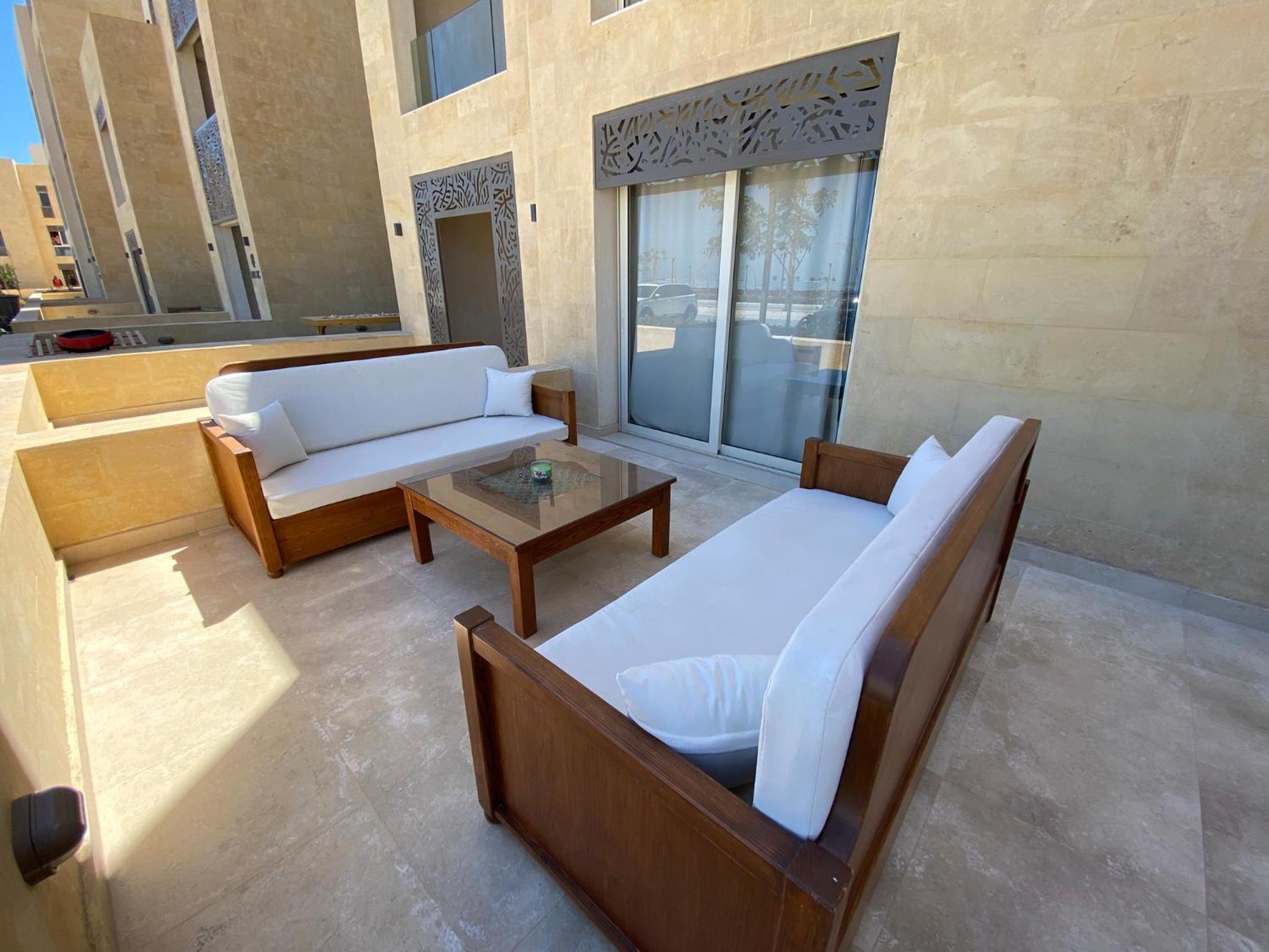 Modern apartment with great Pool & Beach access view 2