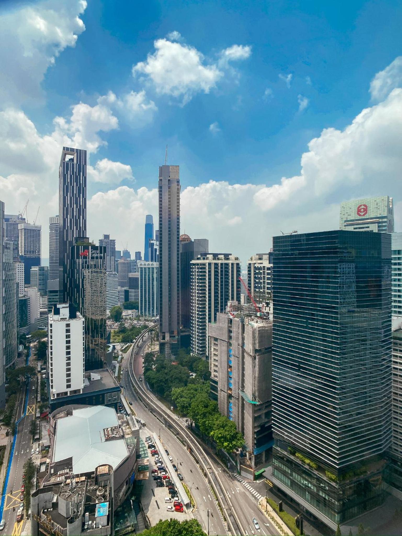 Vortex Suites by Premium Apartment