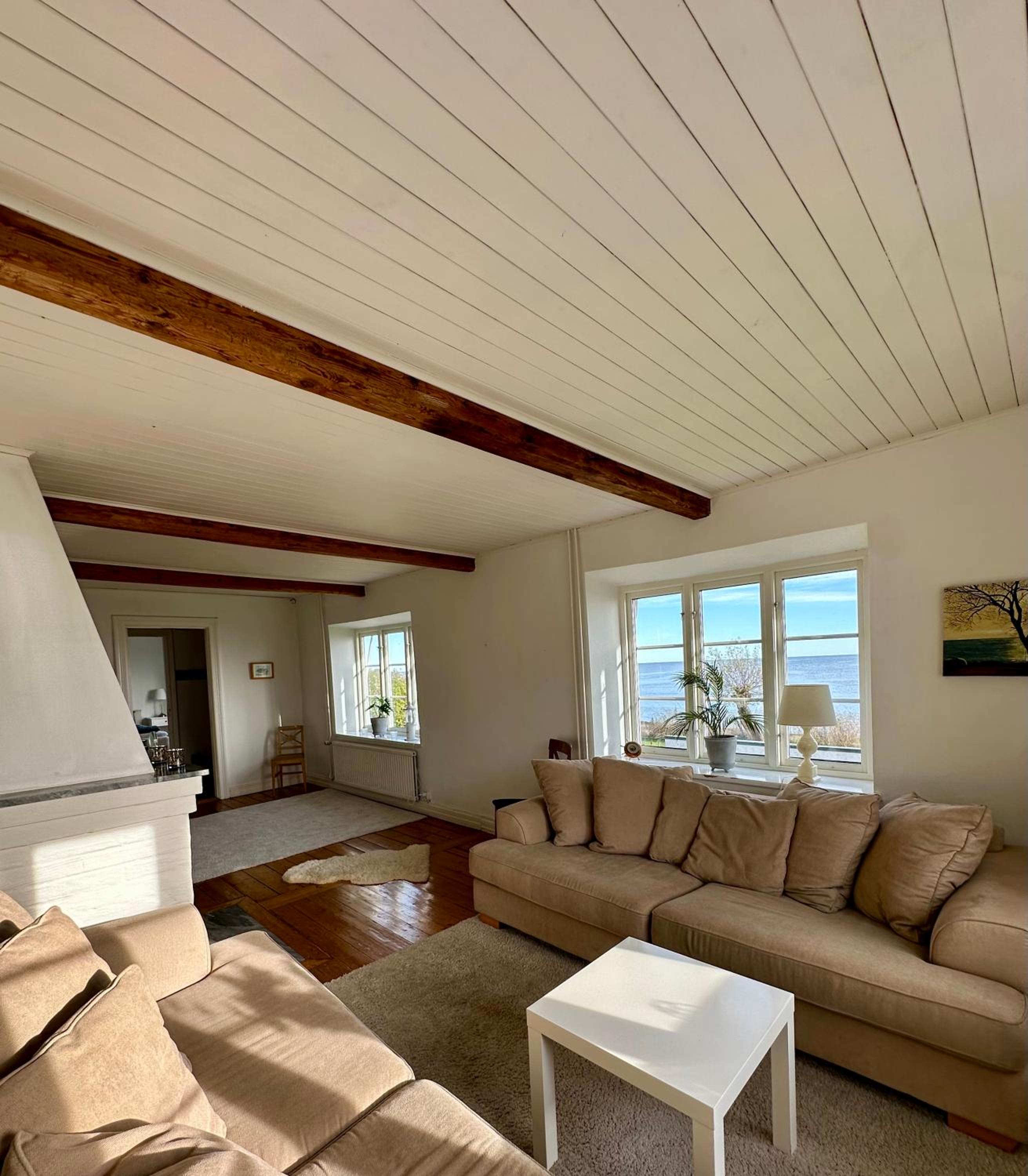 Strandnära hus Abbekås view 3