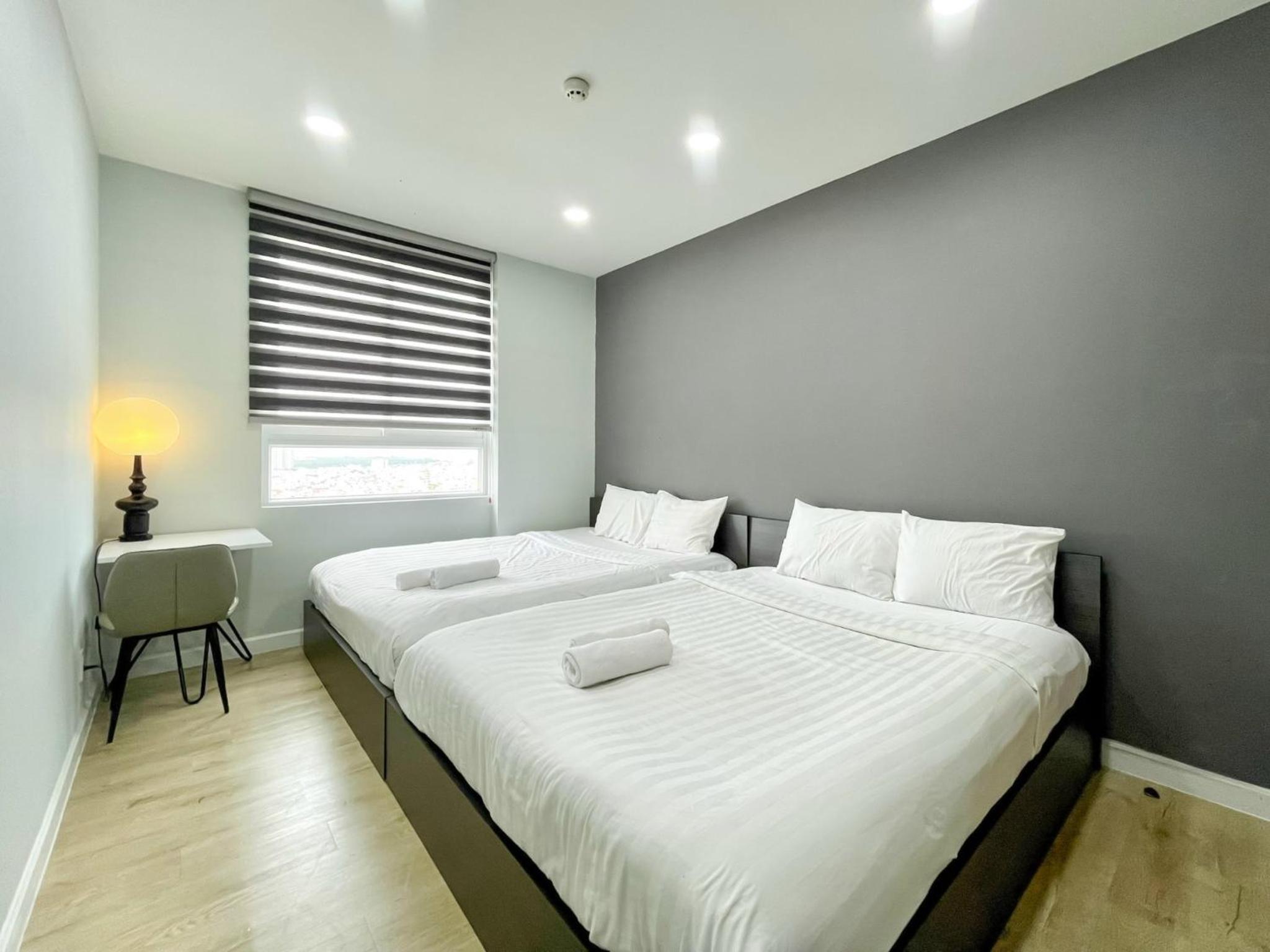 DOJI HOMES at Grand Riverside- FREE POOL