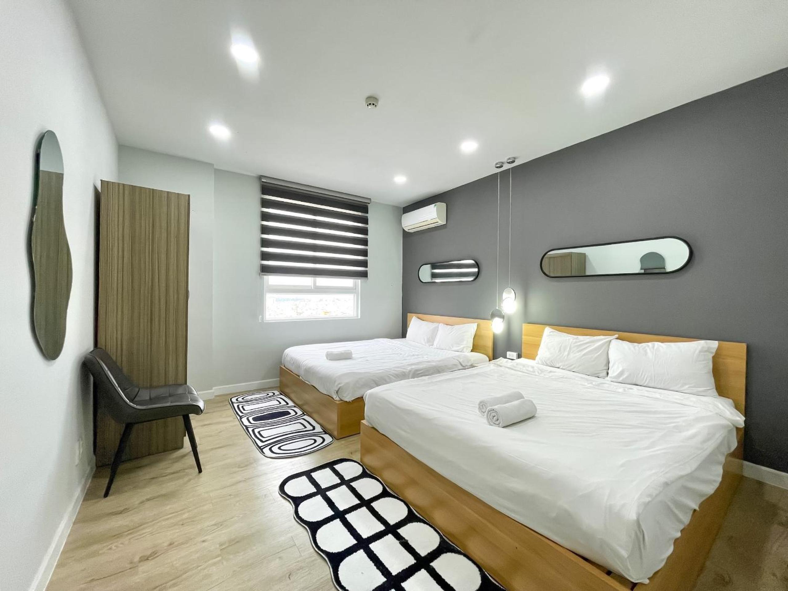 DOJI HOMES at Grand Riverside- FREE POOL