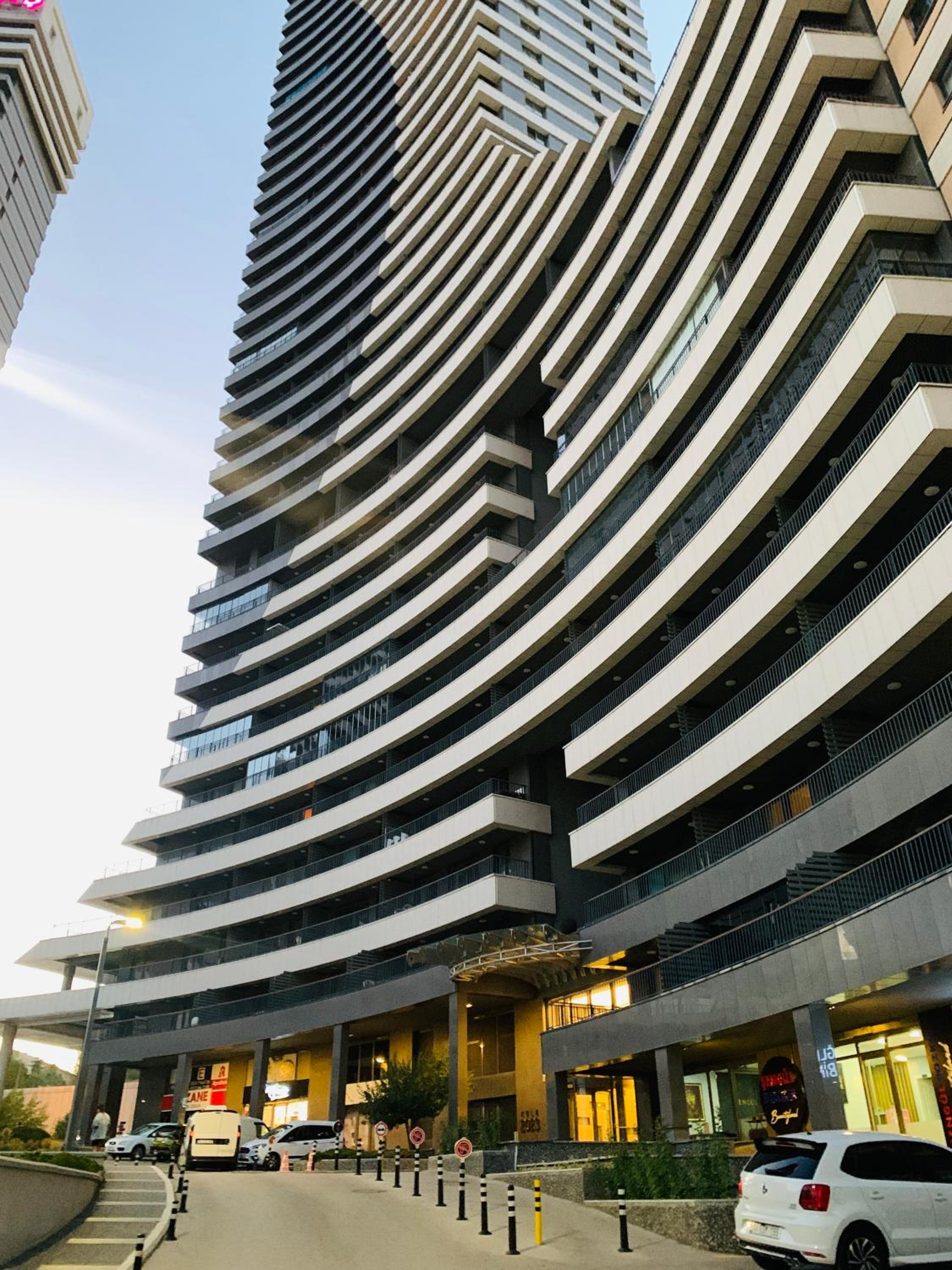 Luxury Flat for Embassies & GM view 2