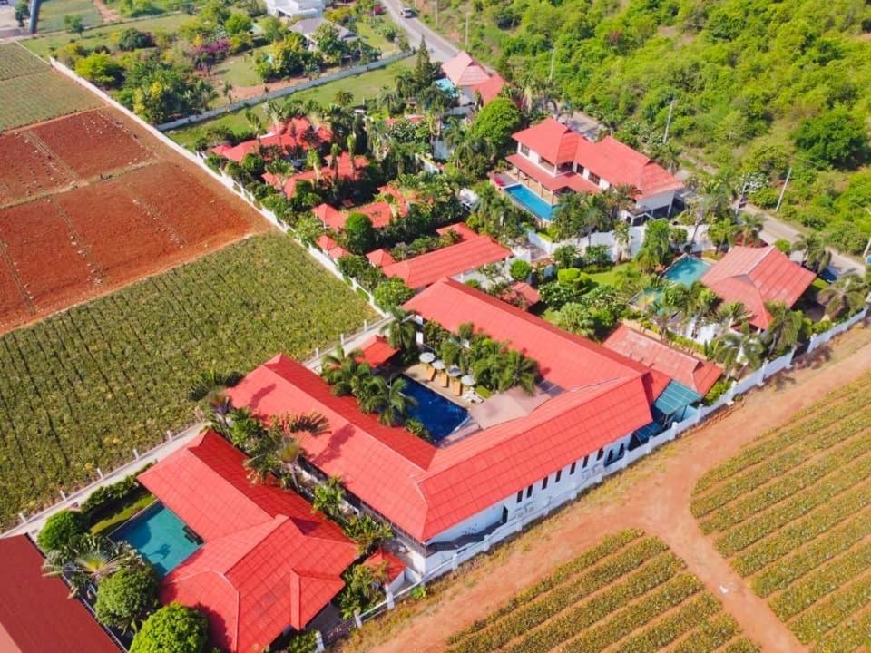 Pa Prai Villas and Suites Resort