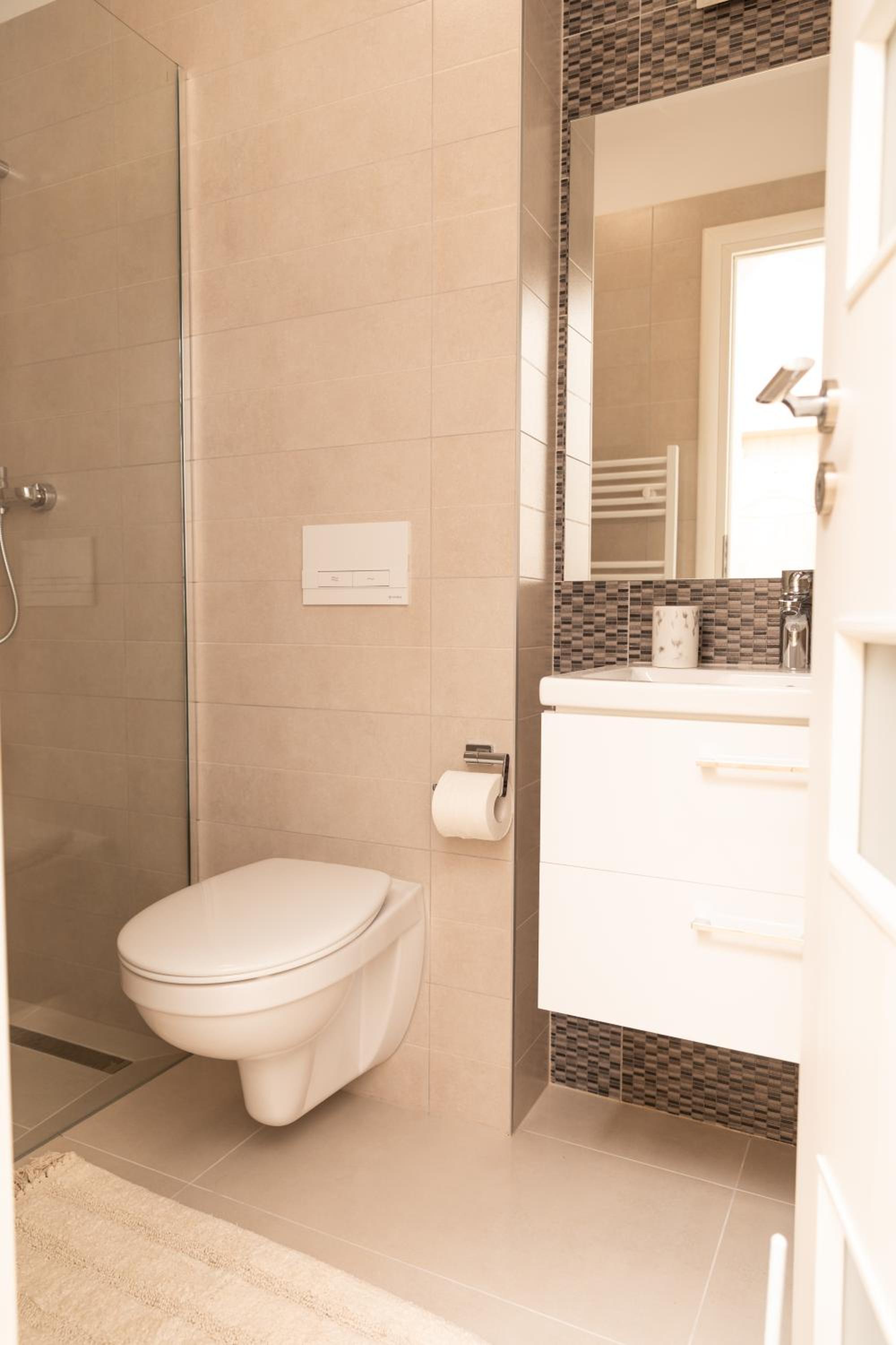 Lotus Apartman III view 2