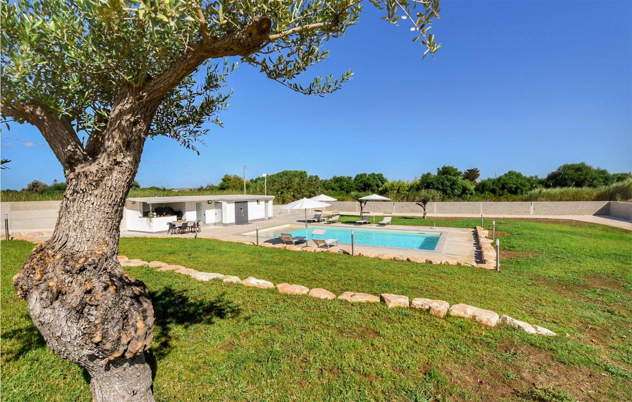 Gorgeous Home In Santa Maria Del Focall