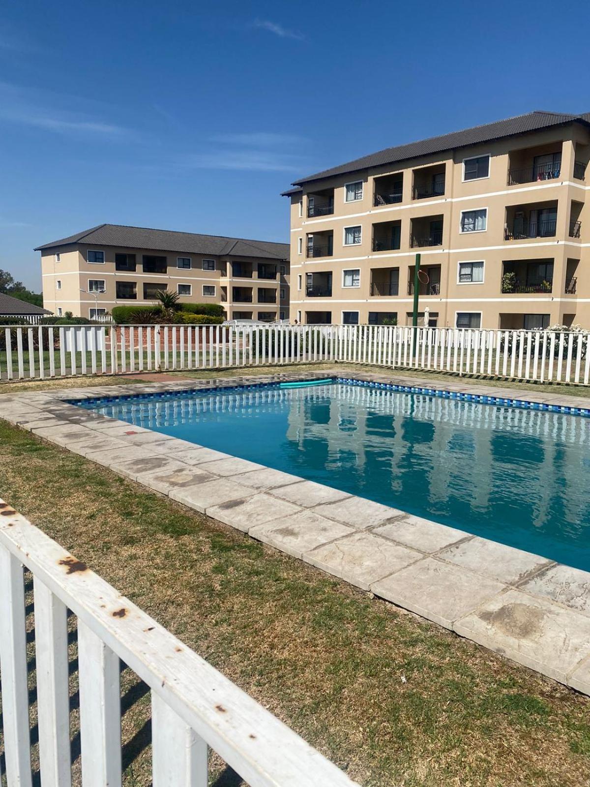 Royal reef West view 4
