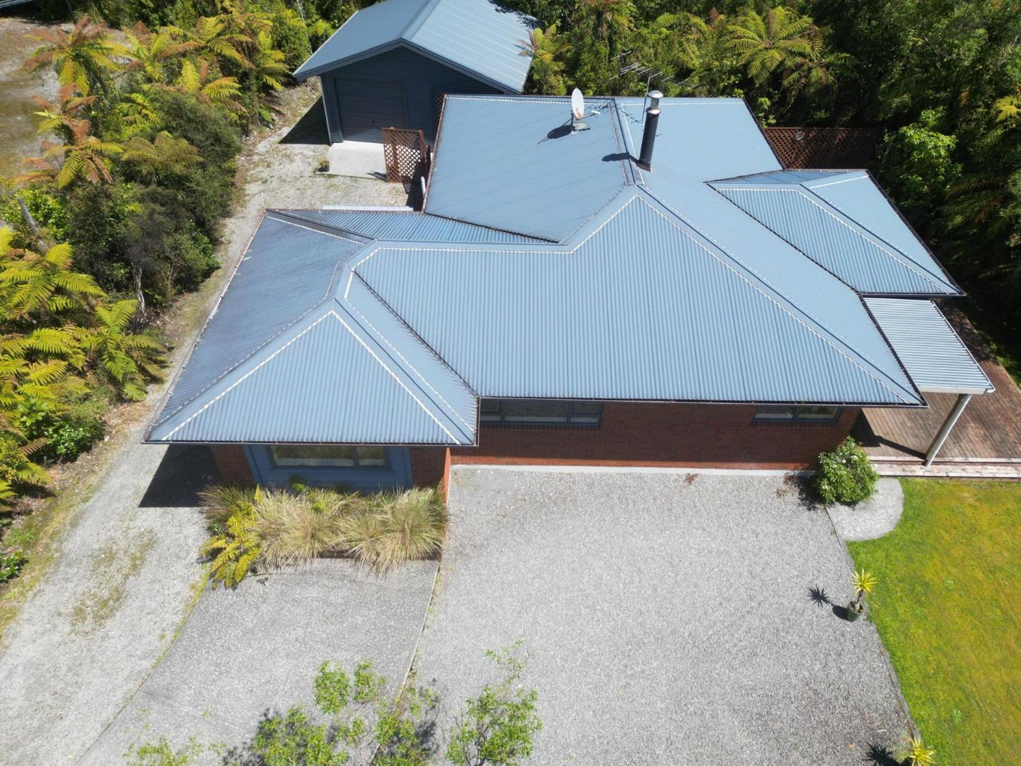 Six Kamahi Guest Studio view 5