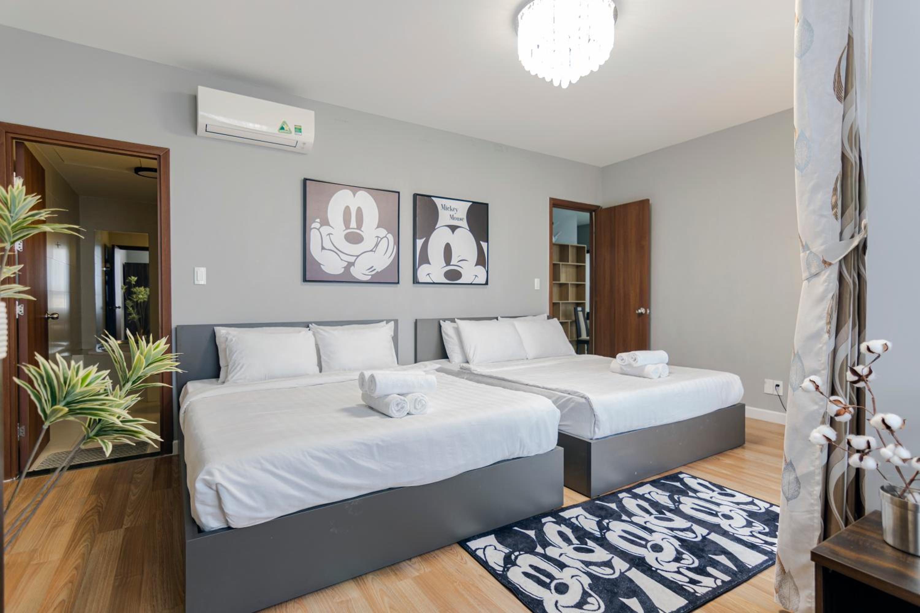 DOJI HOMES at Grand Riverside- FREE POOL