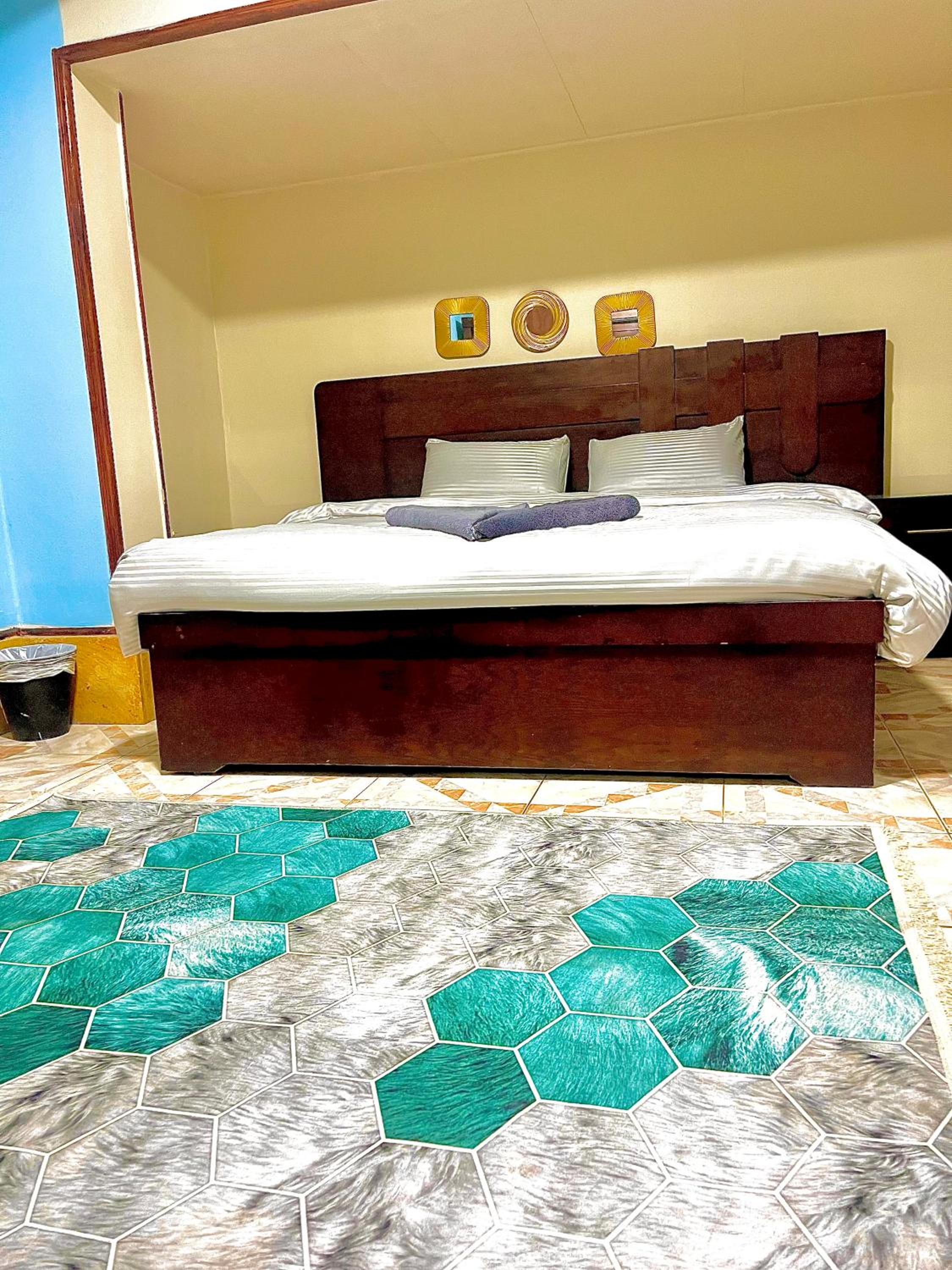 2 BRs Secure Apartment with Nice Location in Degla Maadi