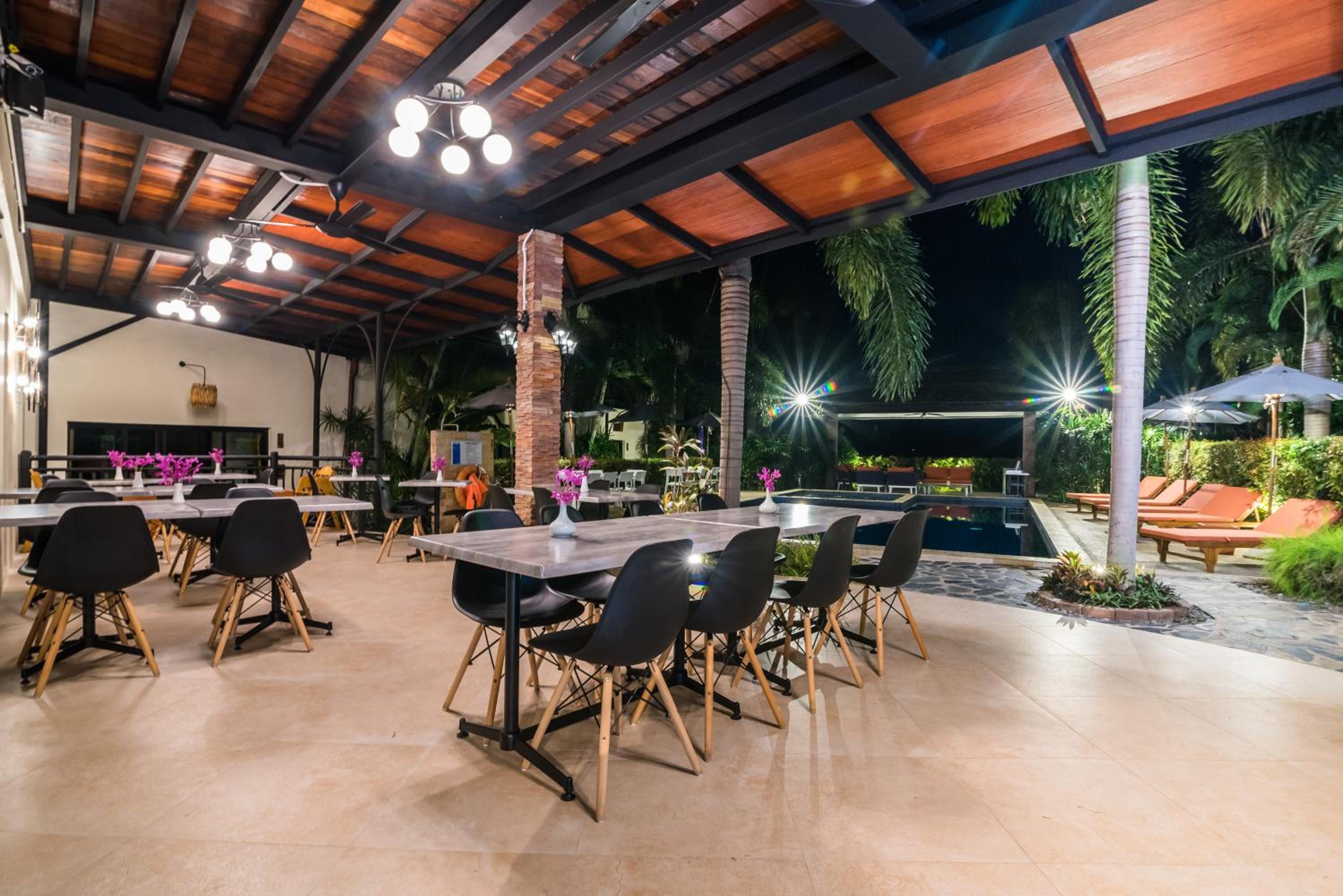 Pa Prai Villas and Suites Resort