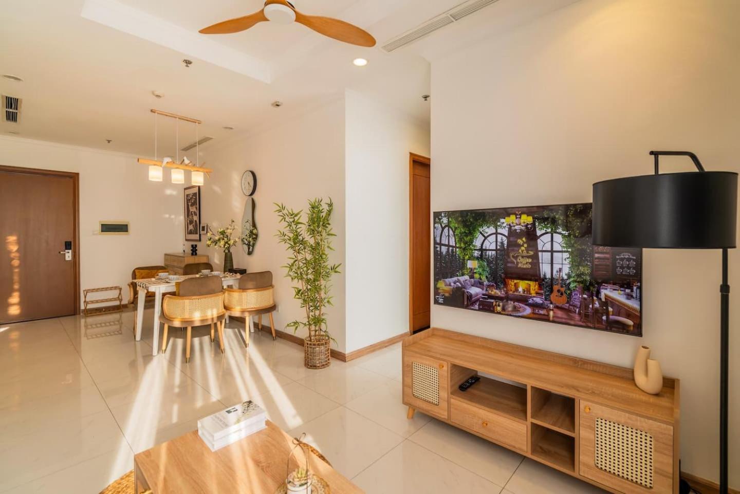 Staycation Vinhomes Landmark 81