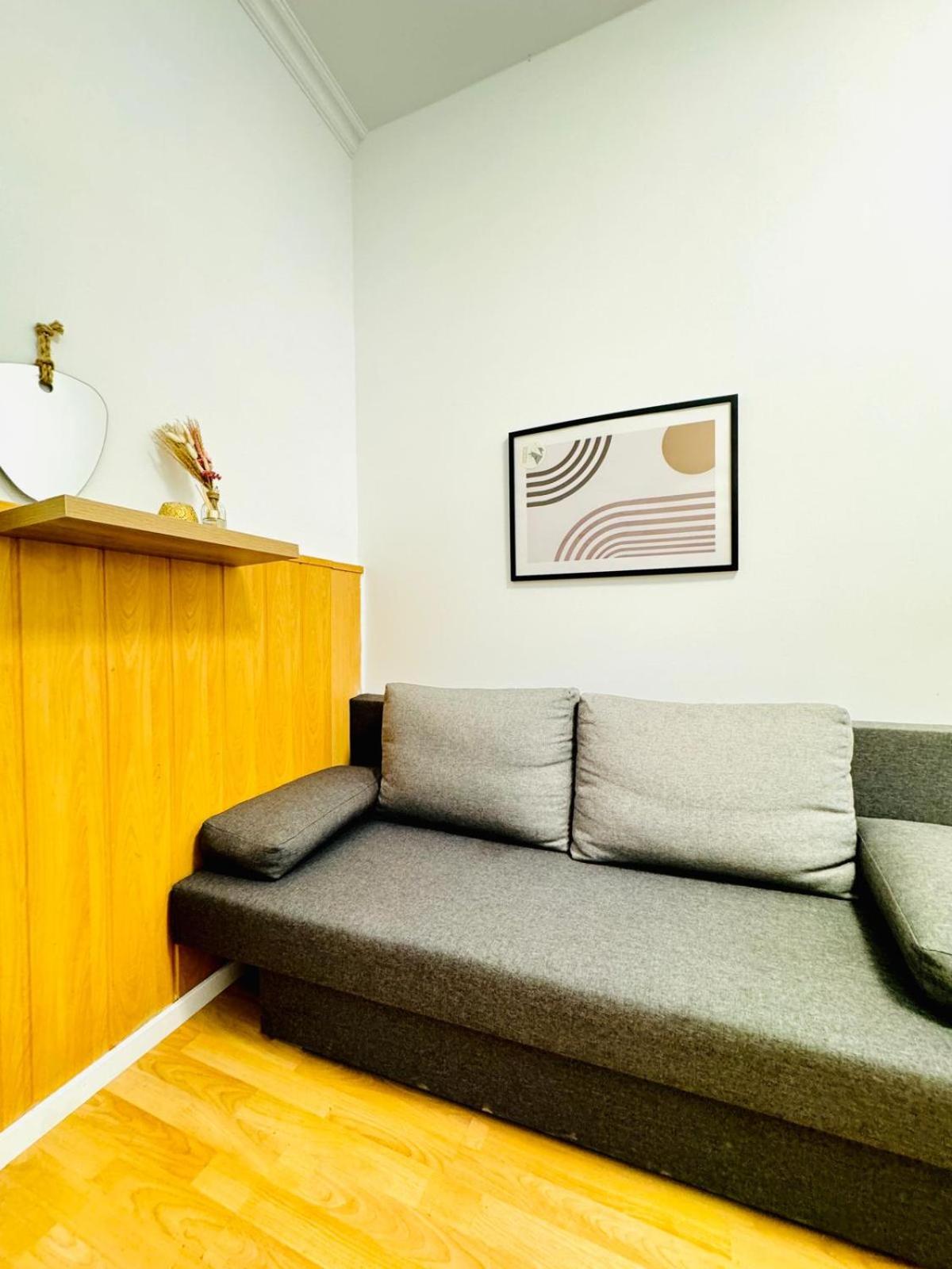 10 BR Apartment for Groups, 8-Min to Rathausplatz