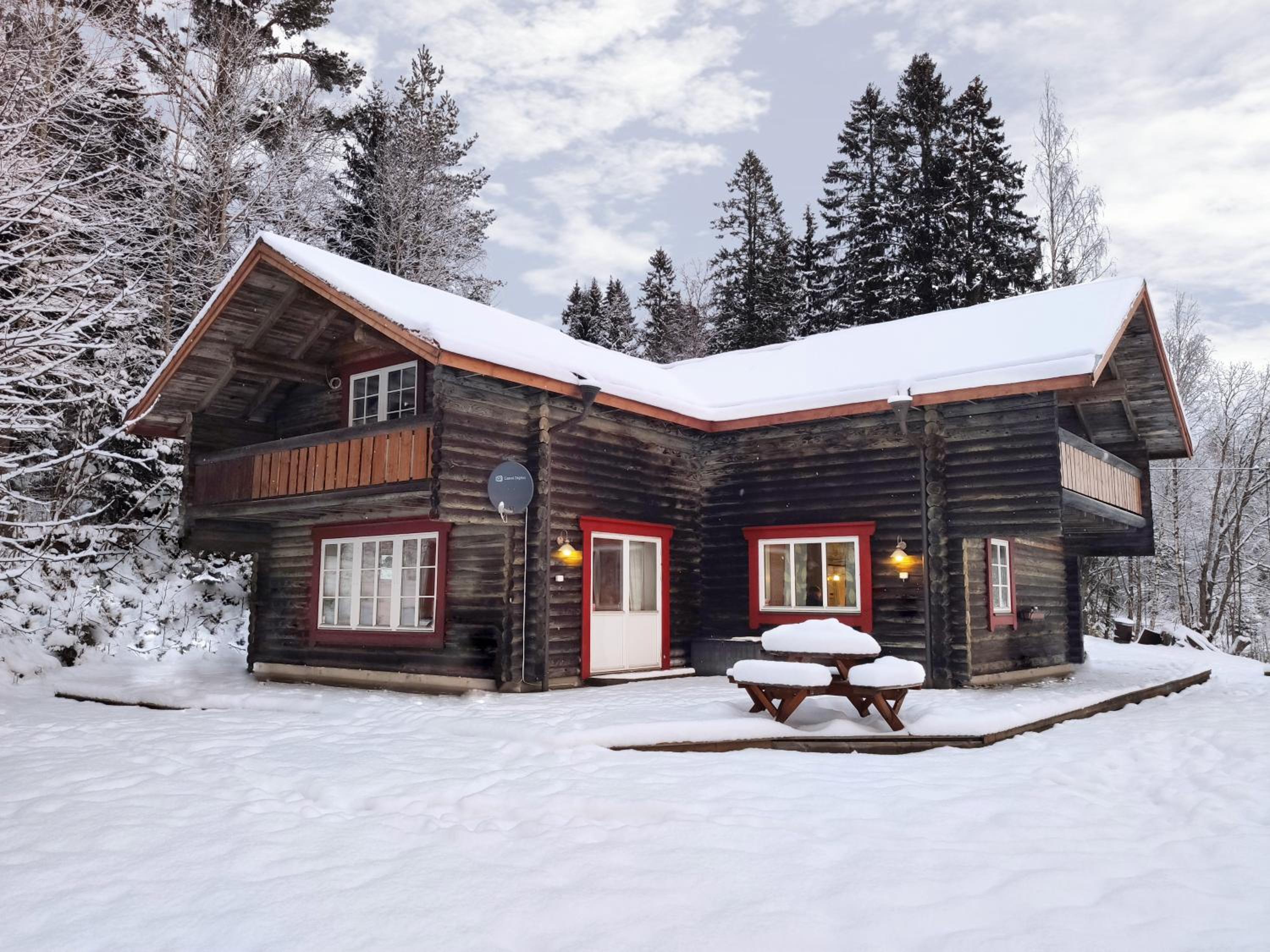 Luxurious Log House - Gränsfors 354 view 2
