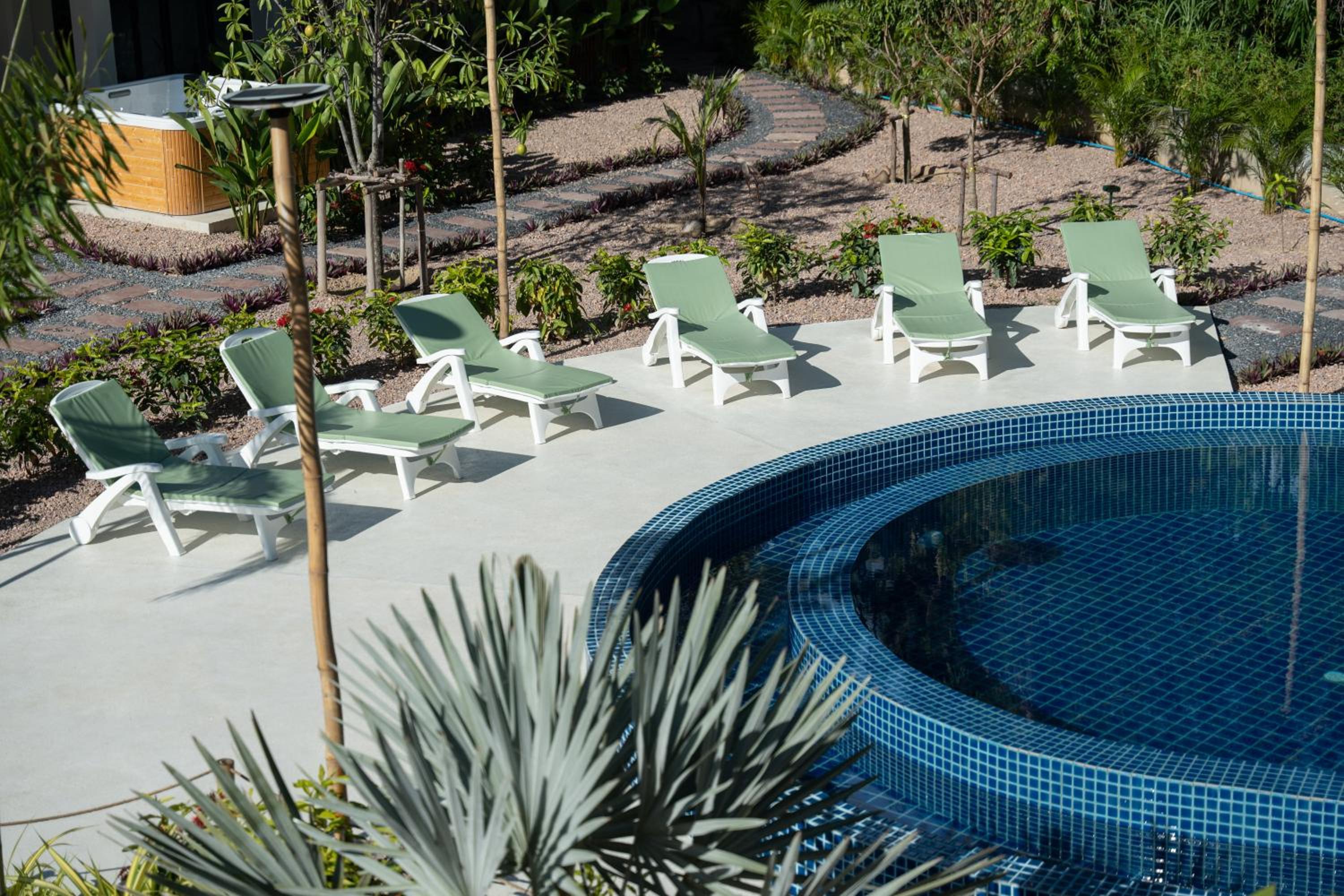 SHI Phangan Villas