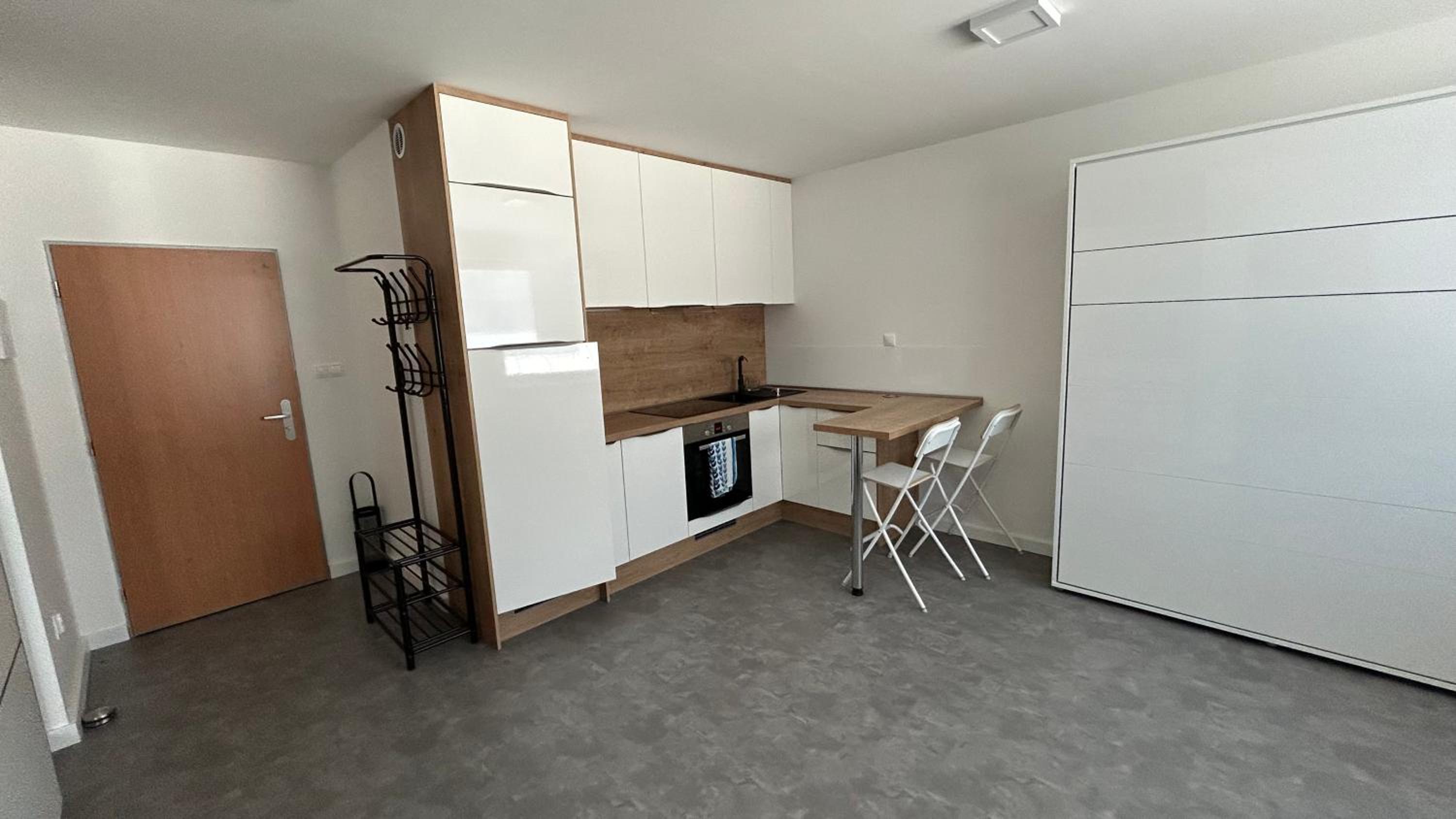 Photo 8