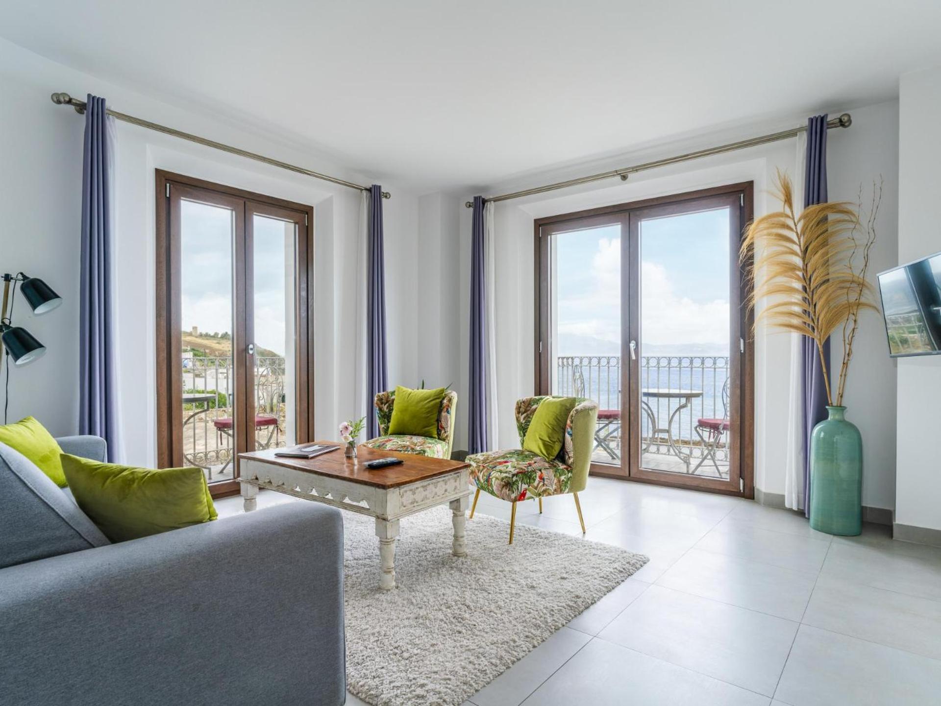Apartamentos La Residencia Tarifa