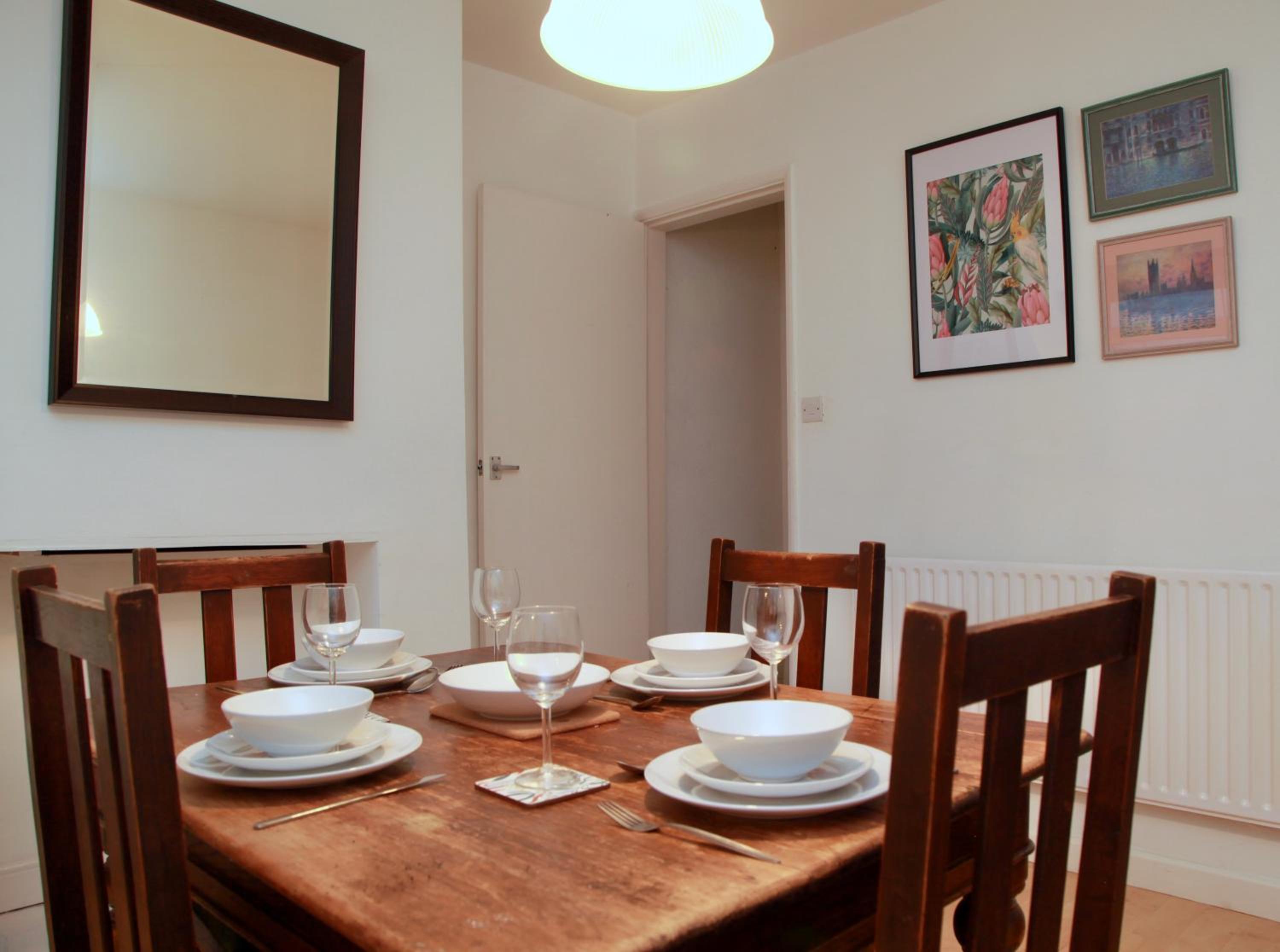 Beeston town house - Sleeps 4