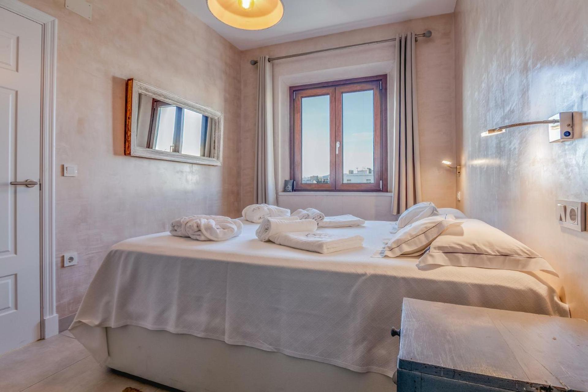 Apartamentos La Residencia Tarifa