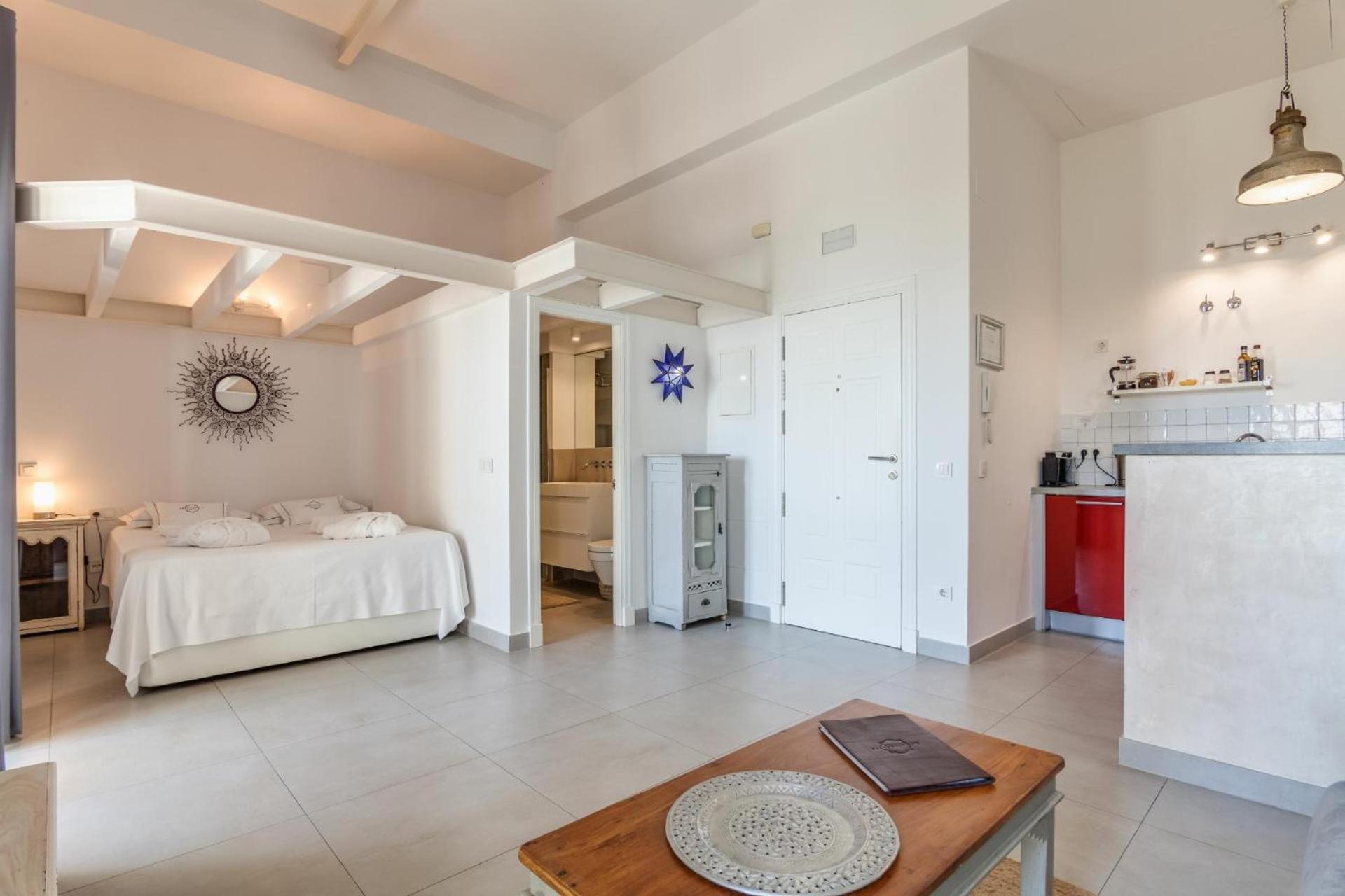 Apartamentos La Residencia Tarifa