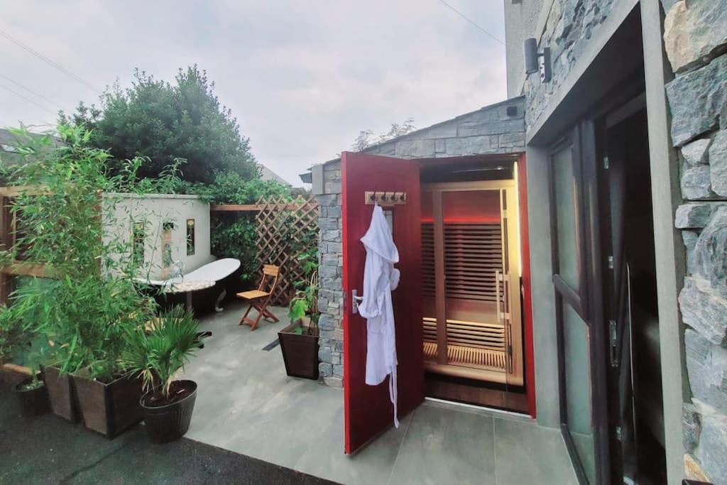 Bath Lane Cottages com & Sauna Garden x8 beds view 3