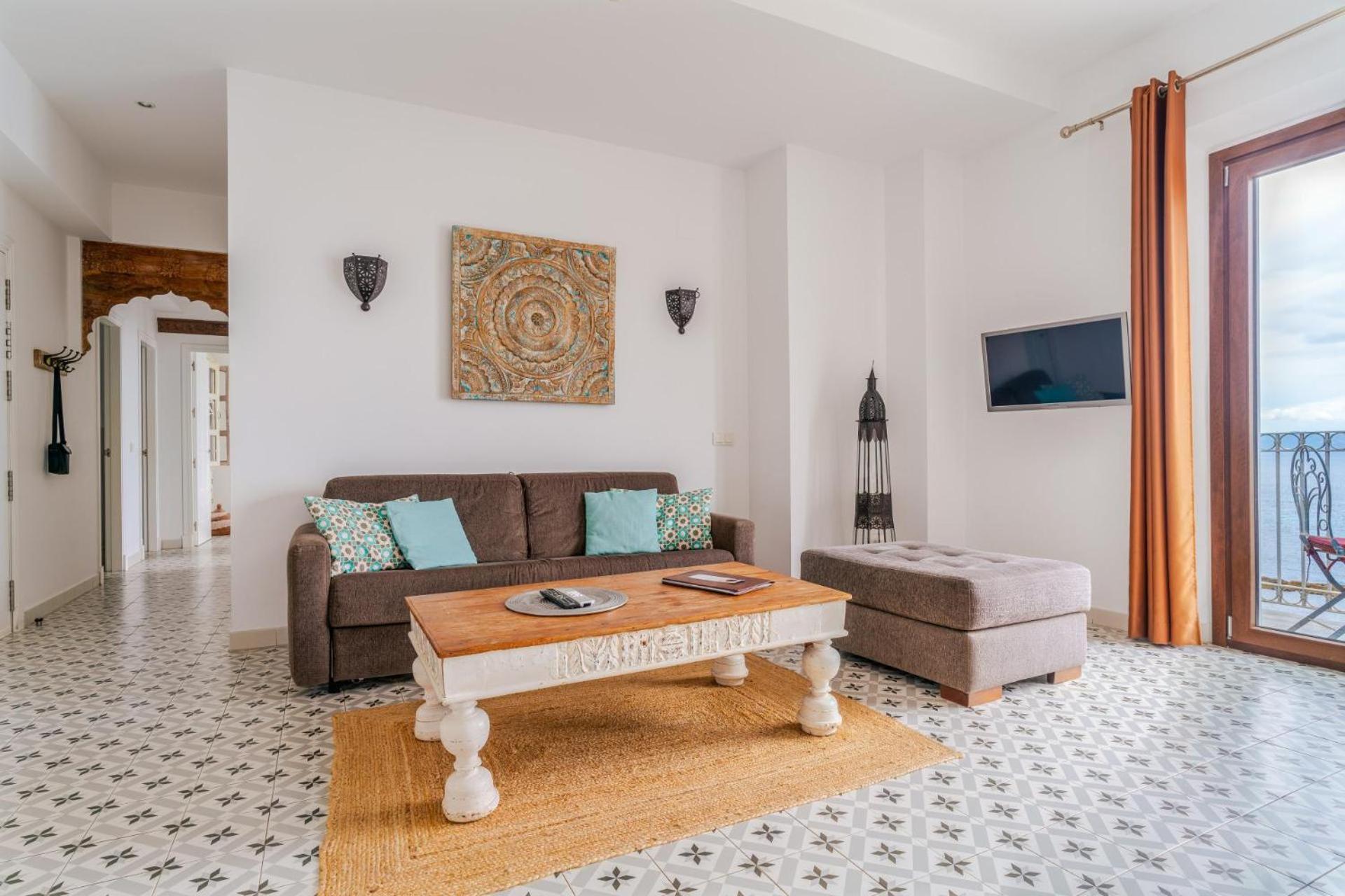 Apartamentos La Residencia Tarifa