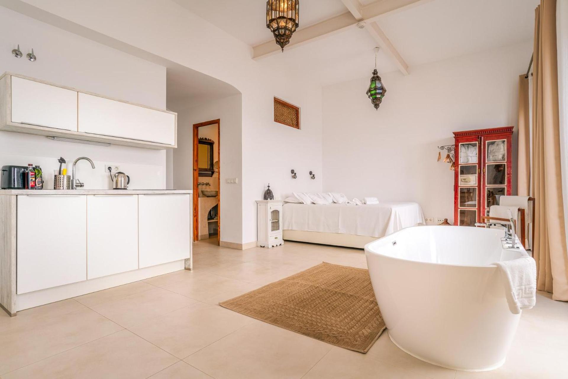 Apartamentos La Residencia Tarifa