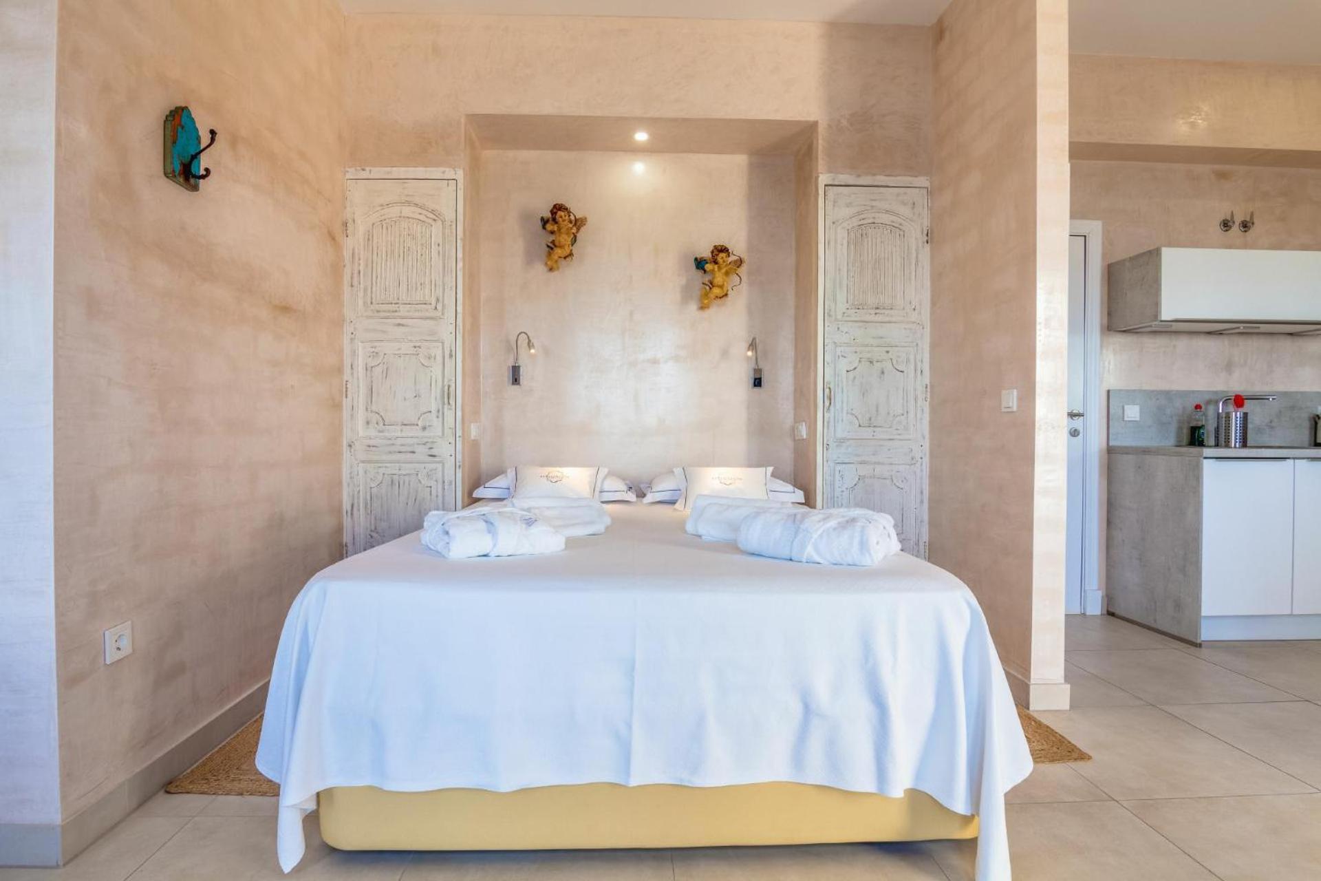 Apartamentos La Residencia Tarifa