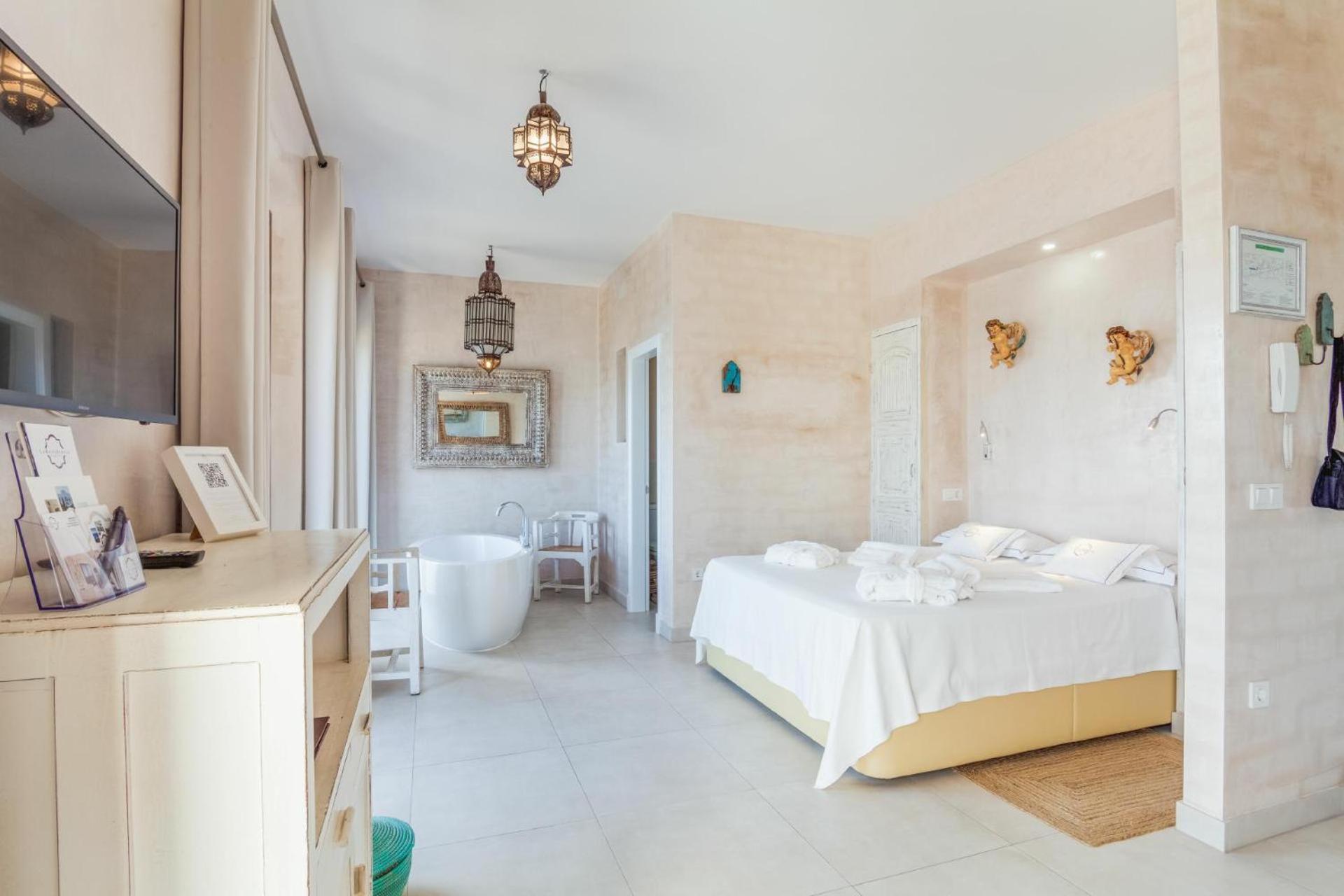 Apartamentos La Residencia Tarifa