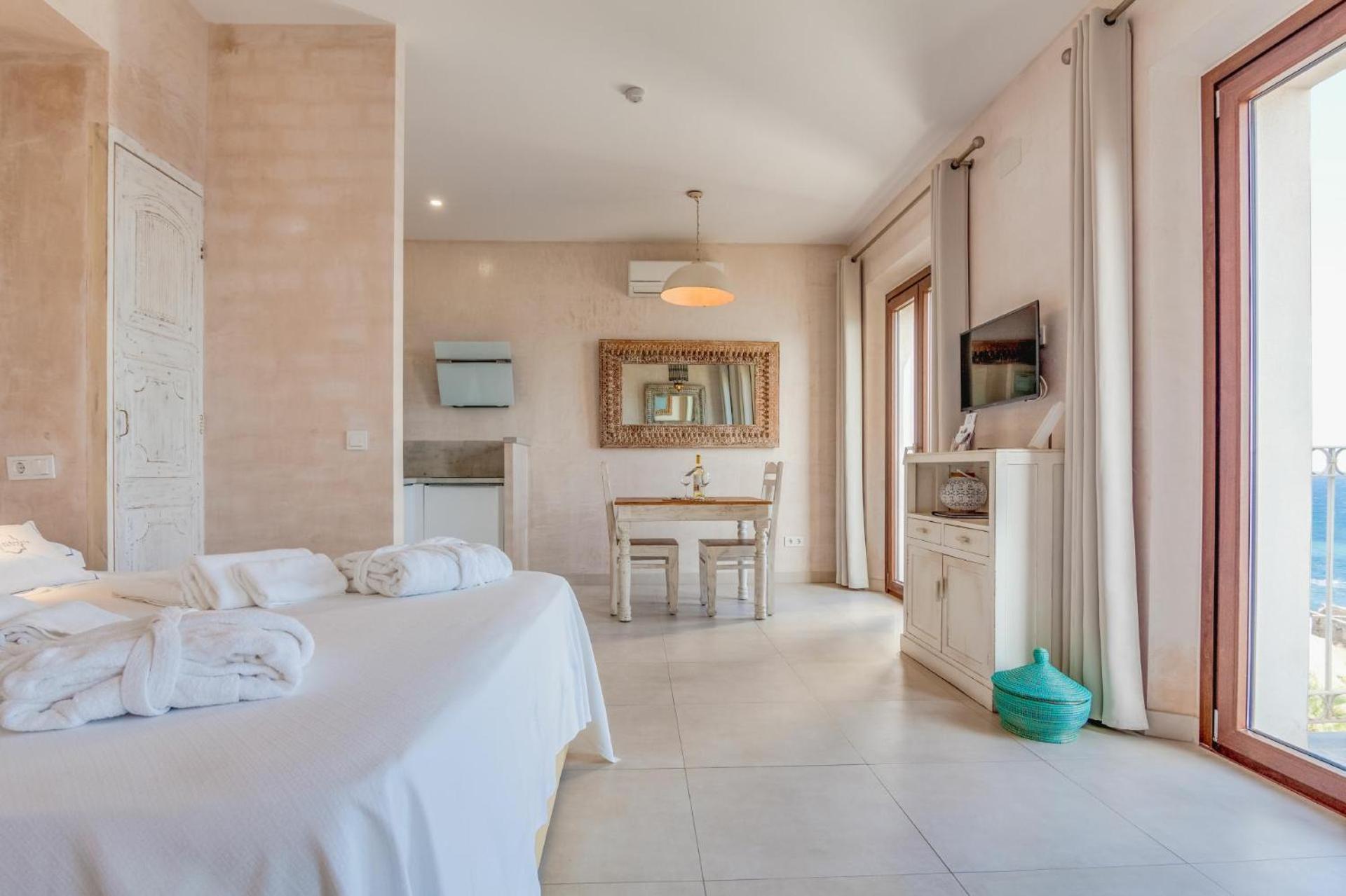 Apartamentos La Residencia Tarifa