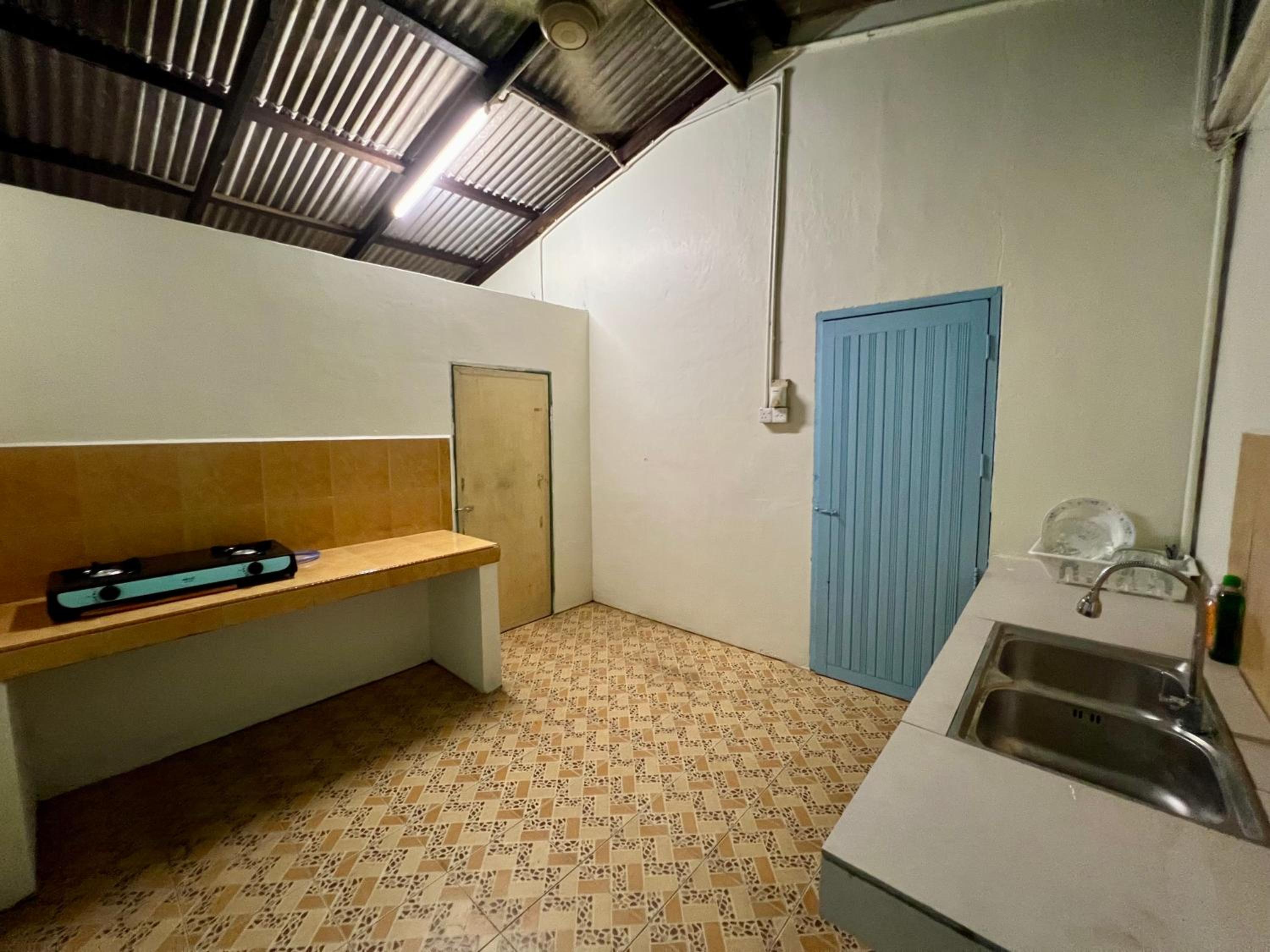 Kampung-style Guest House in Kota Bharu for 4 pax photo 4