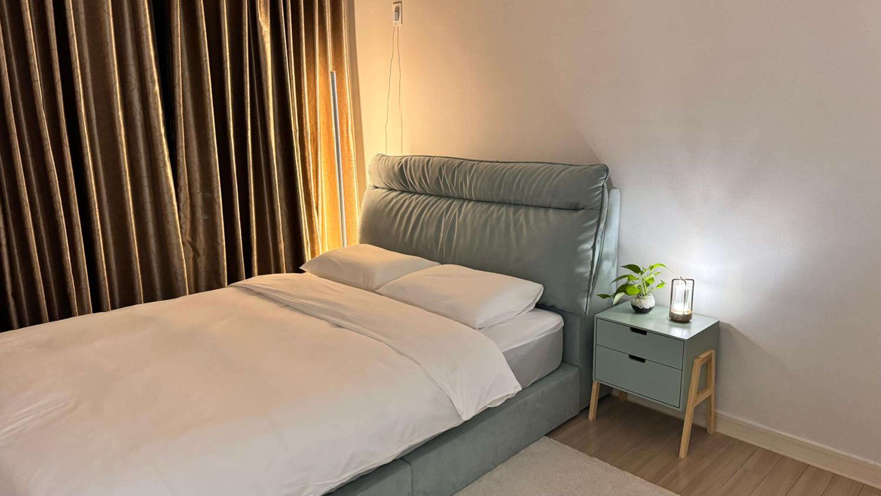 bedroom
