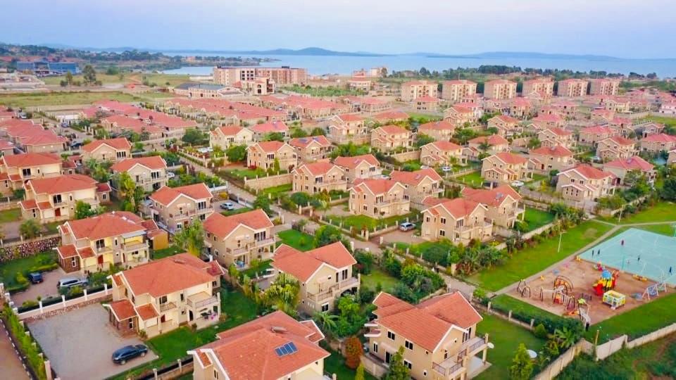 RilStay 4BHK in Mirembe Villas Kigo view 2