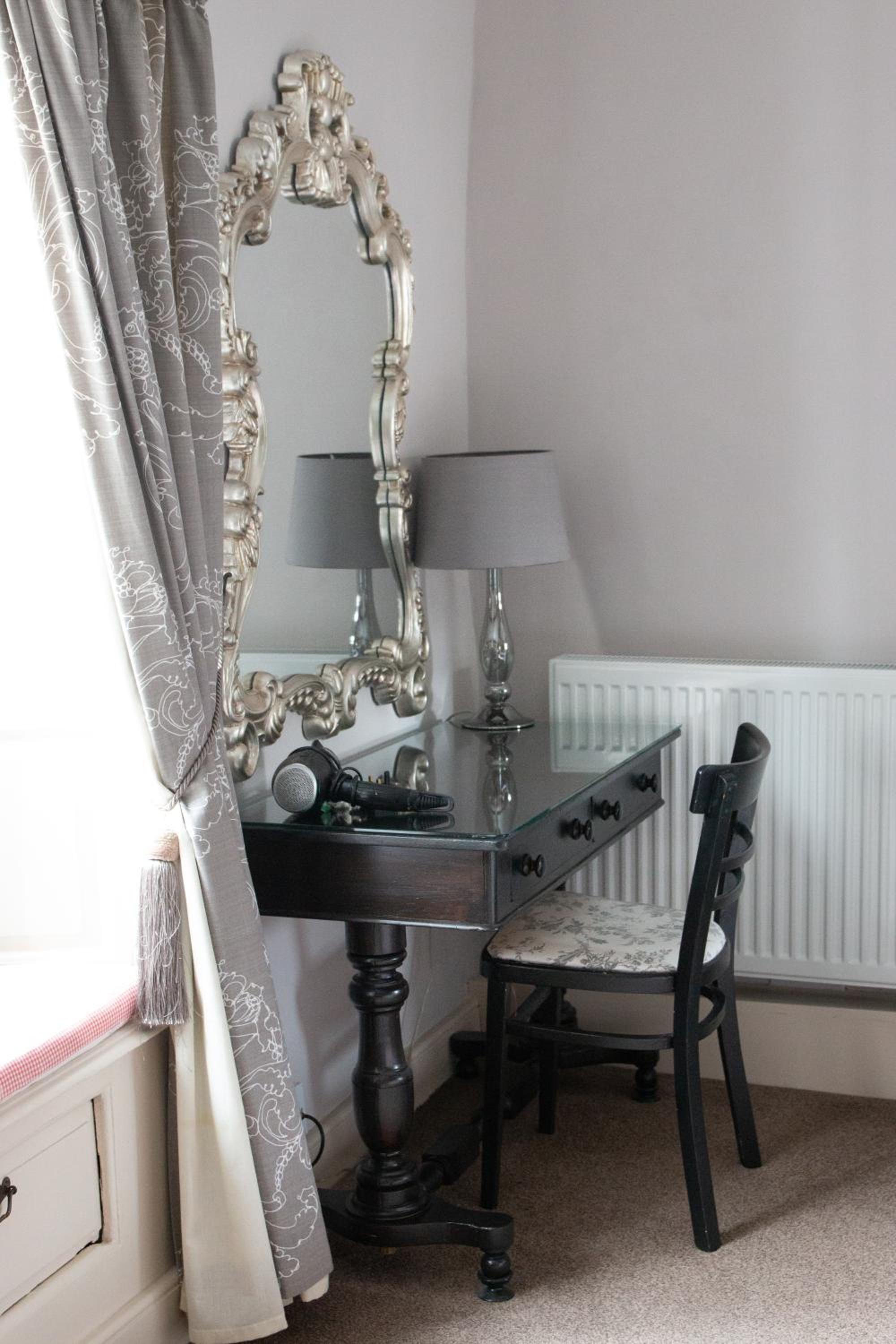 Longbridge House