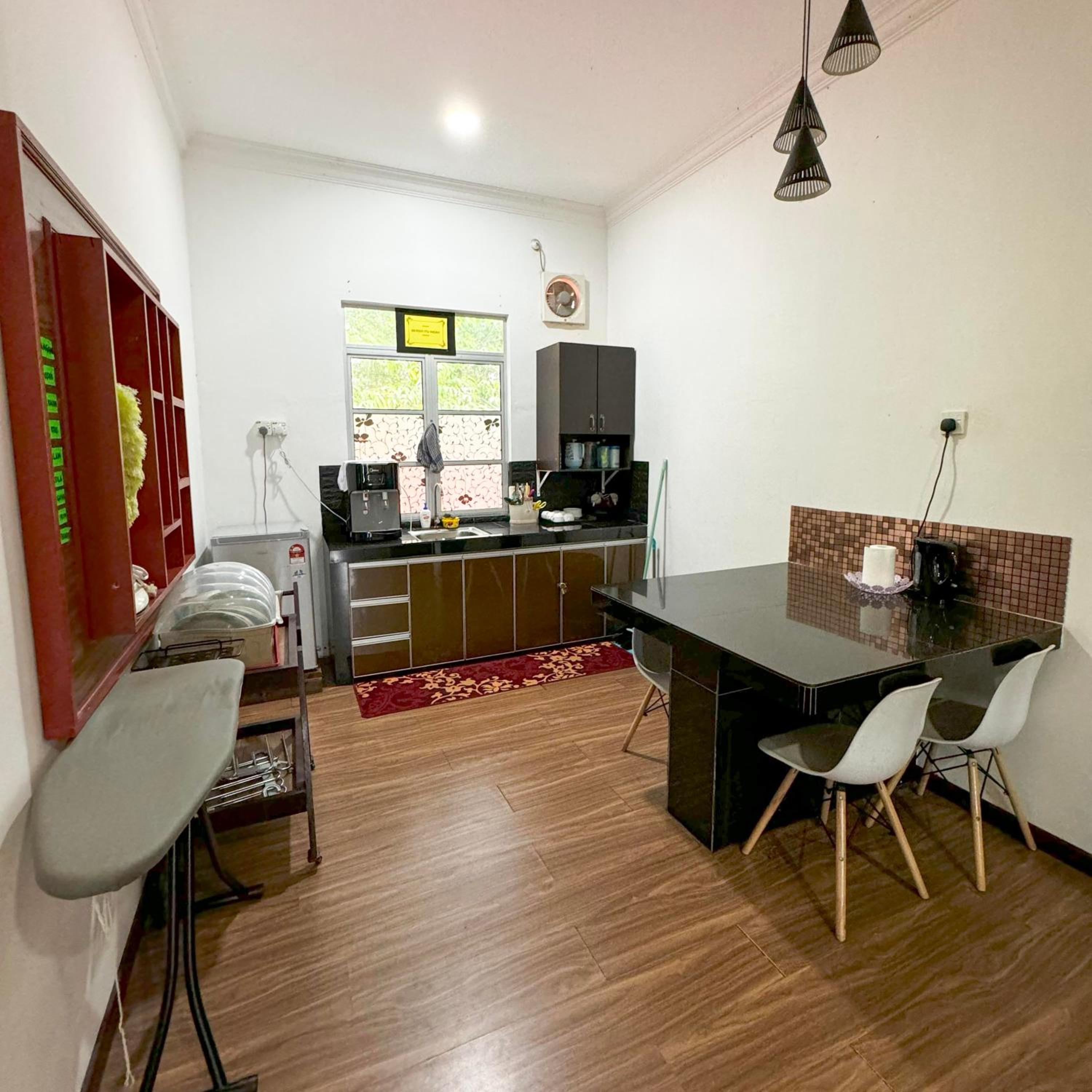 Ombak Beach Homestay Traditional Villas