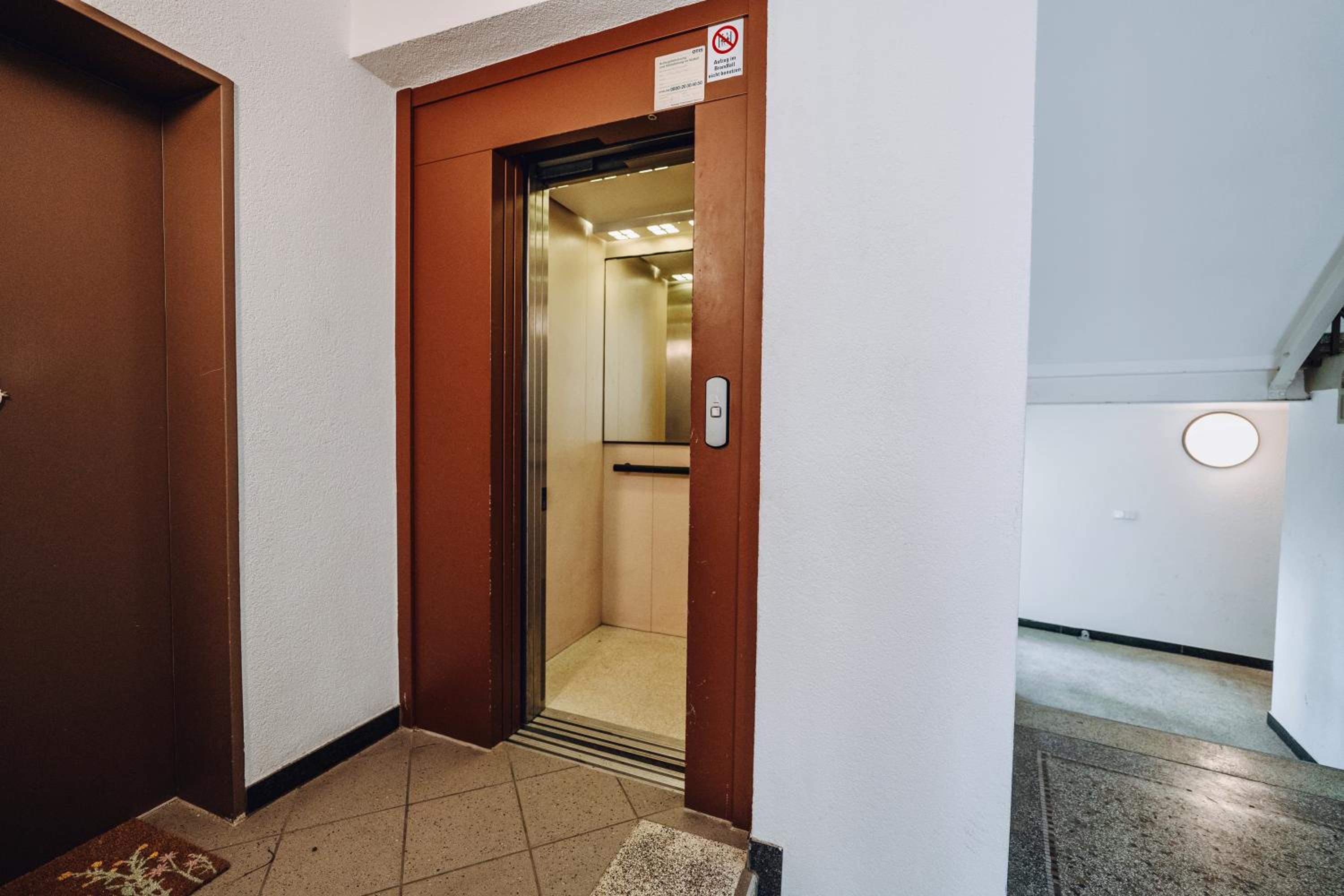 EDLER WOHNRAUM Luxuriöse 2 SZ mit Balkon, Kaffeevollautomat, Klima & Lift