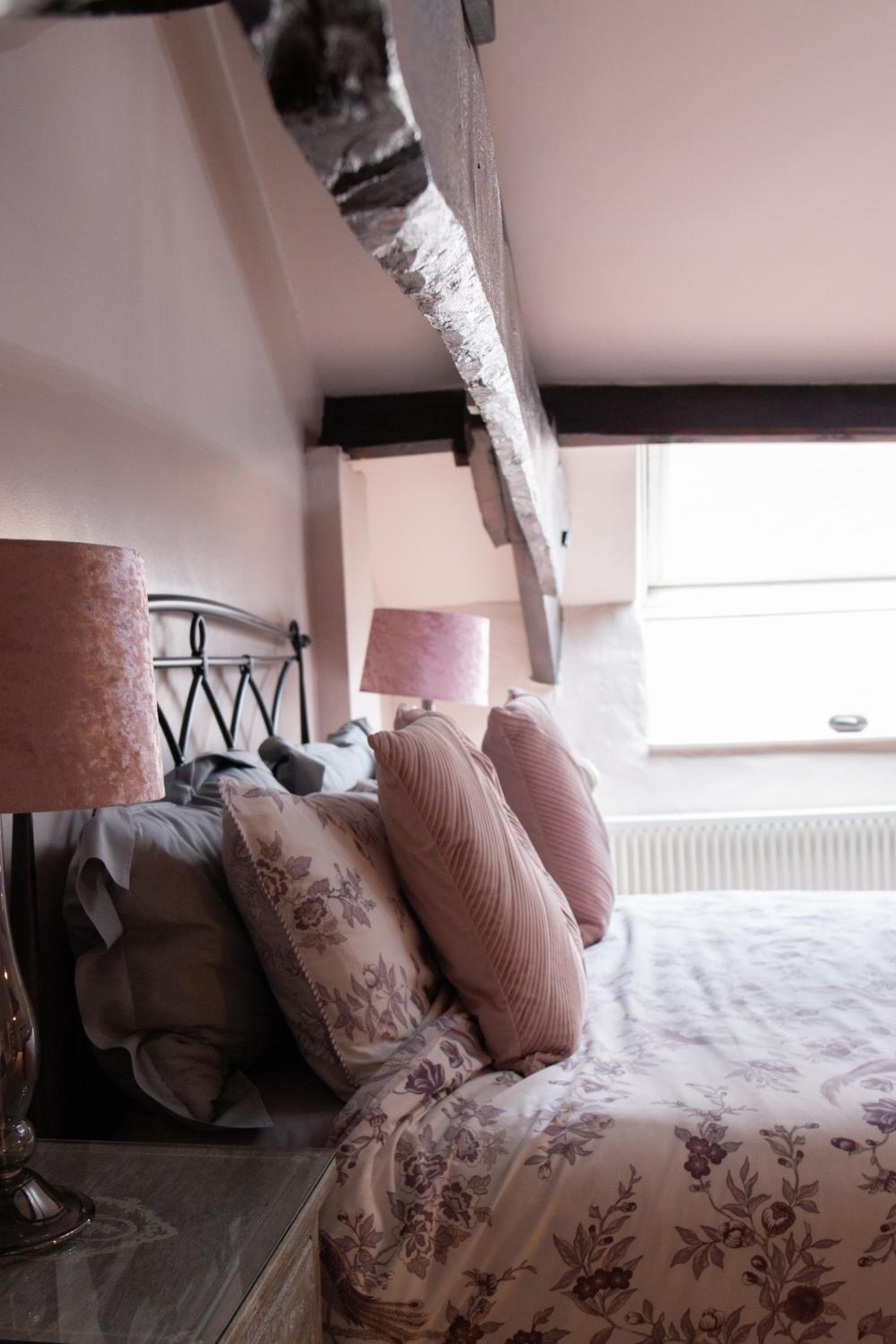Longbridge Cottage