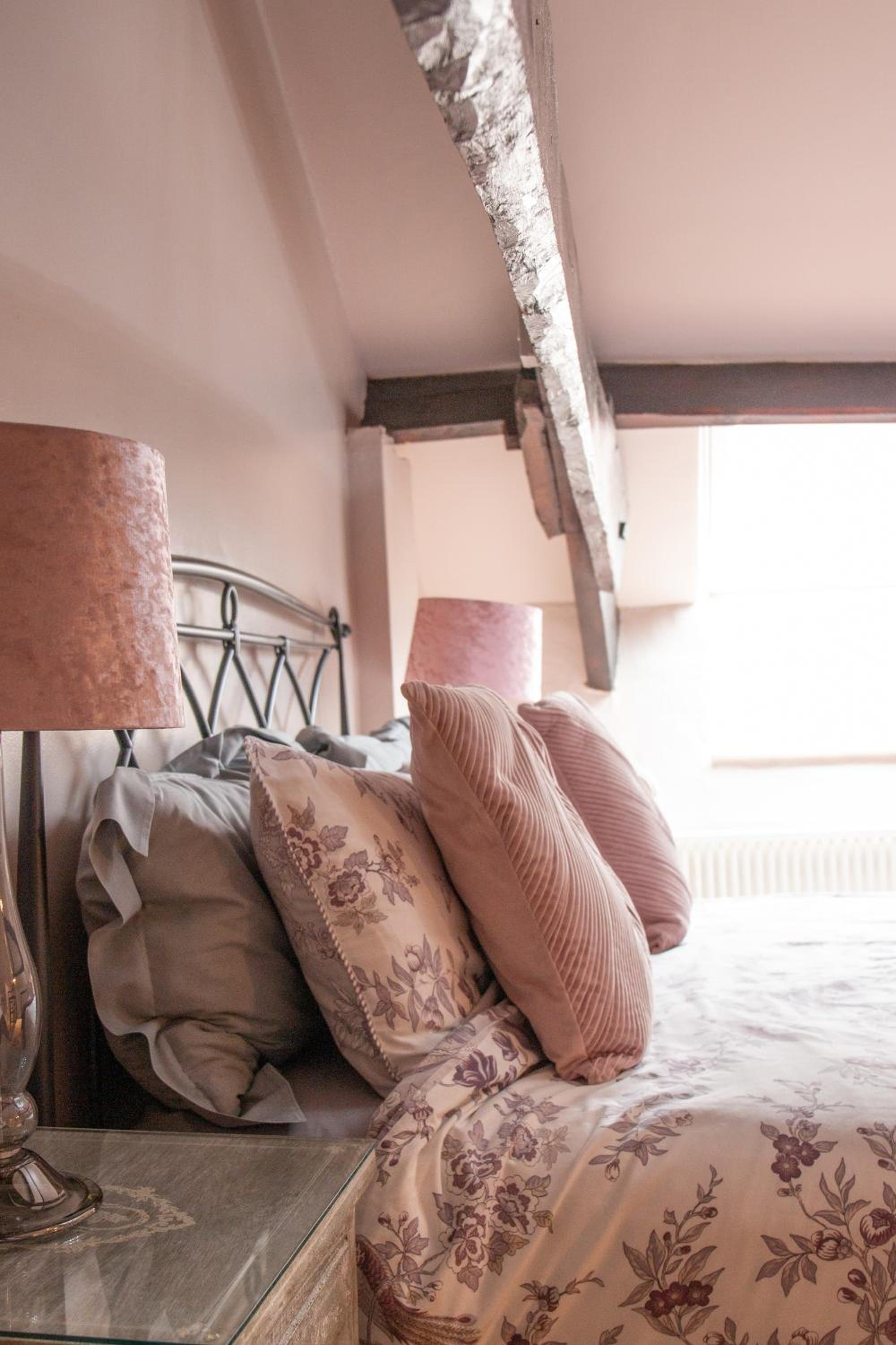Longbridge Cottage