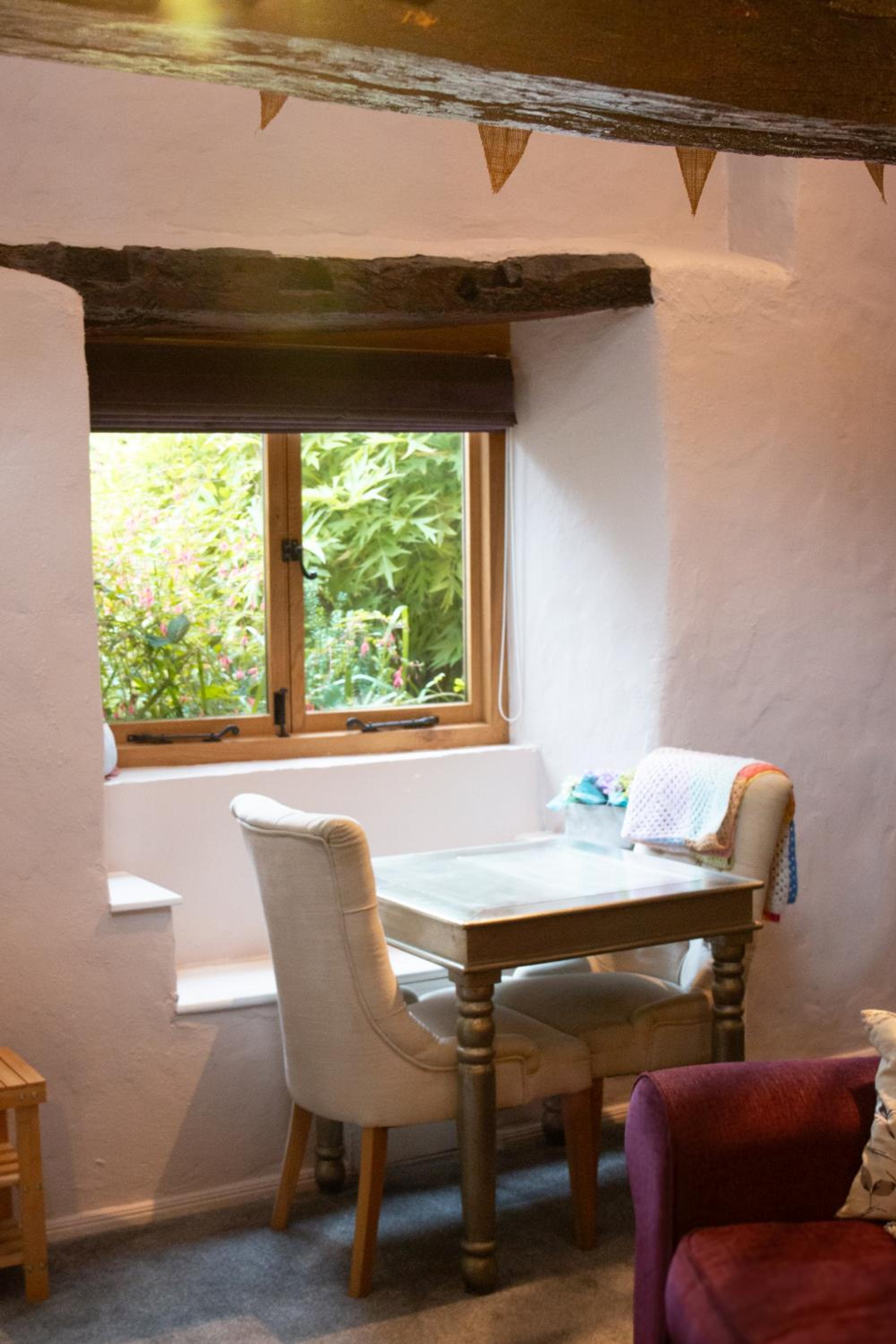 Longbridge Cottage