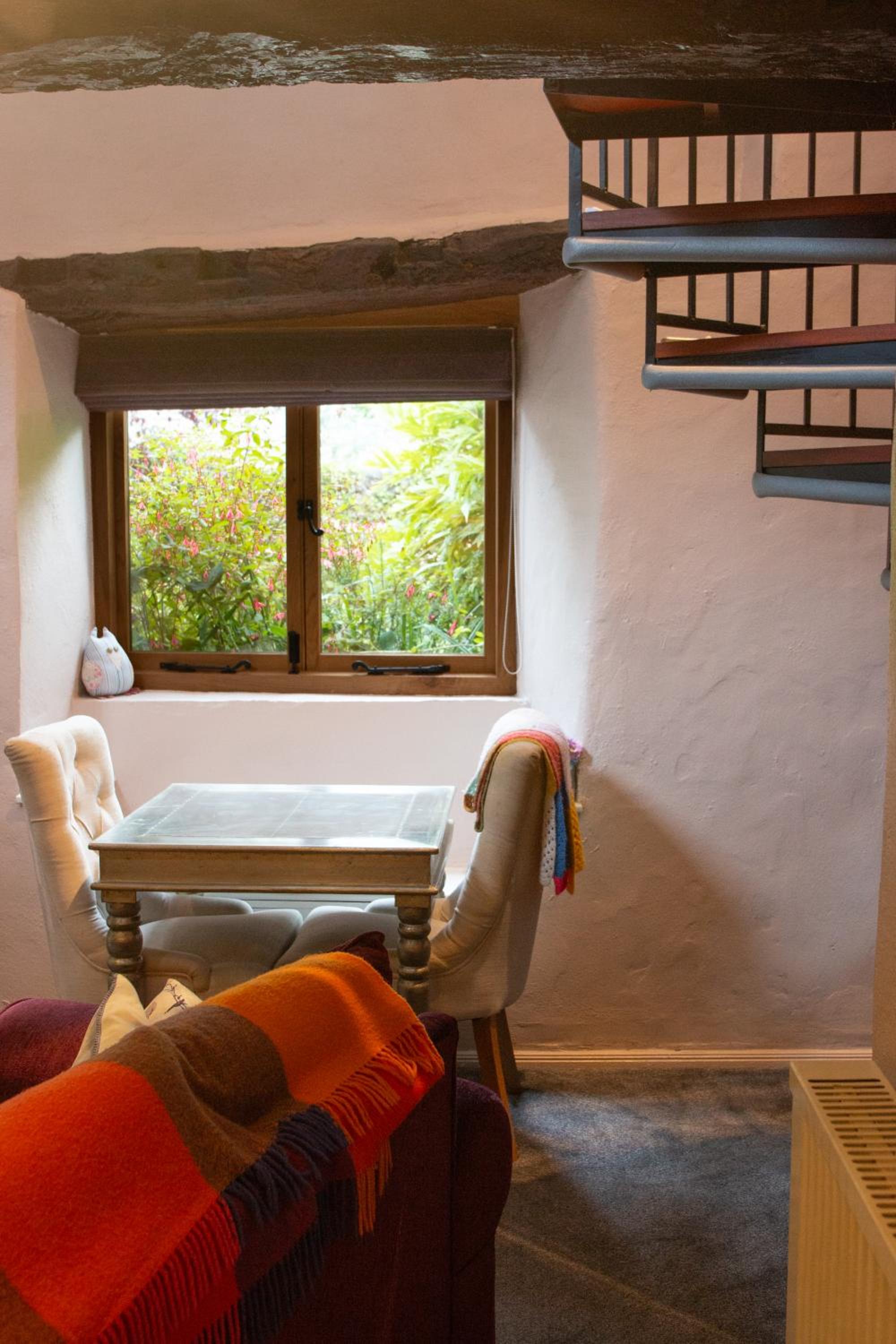 Longbridge Cottage