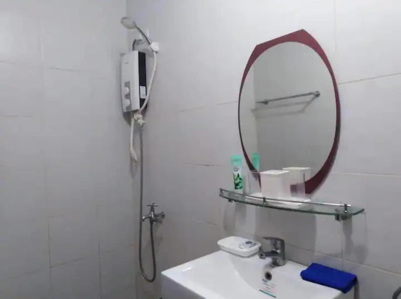Trillium Studio Condo 8F Pet Friendly with 1Bed Plus 2SofaBeds and Balcony Near Ayala Center Cebu Mall view 3