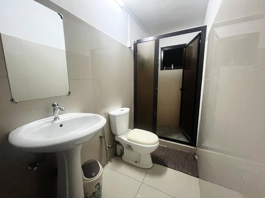 Modern Studio in the heart of Flic en Flac view 3
